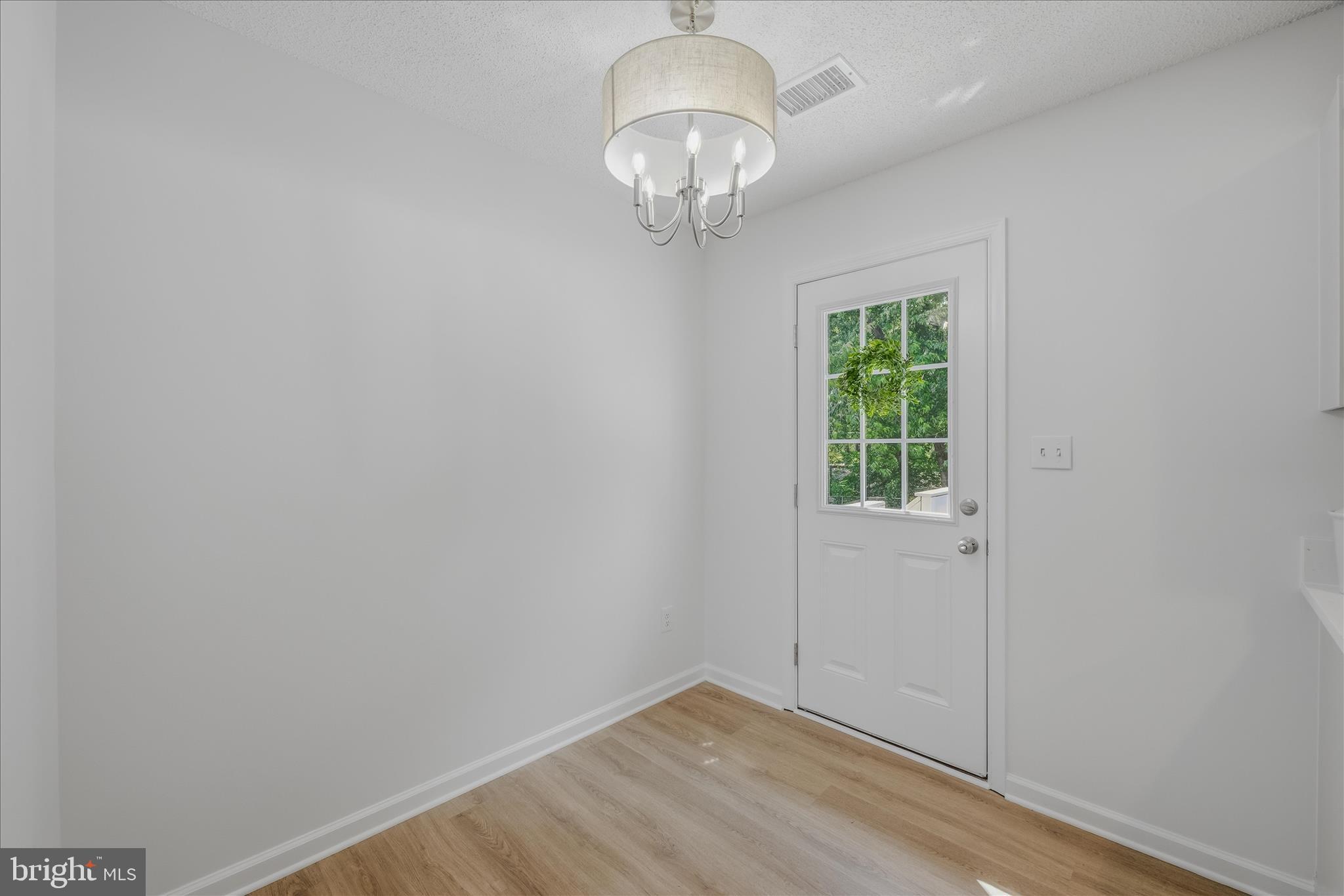 SPRINGFIELD VILLAGE - Residential