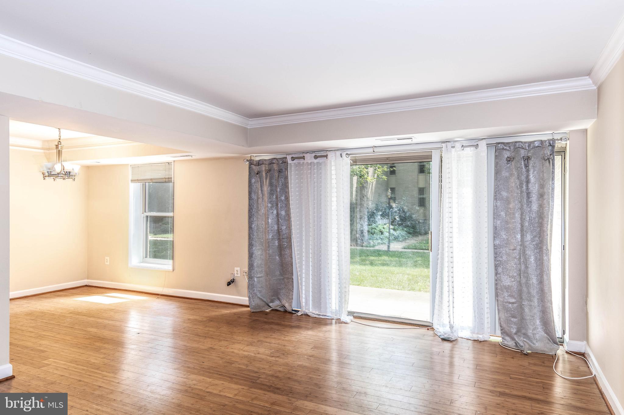 CANTERBURY SQUARE - Residential Lease