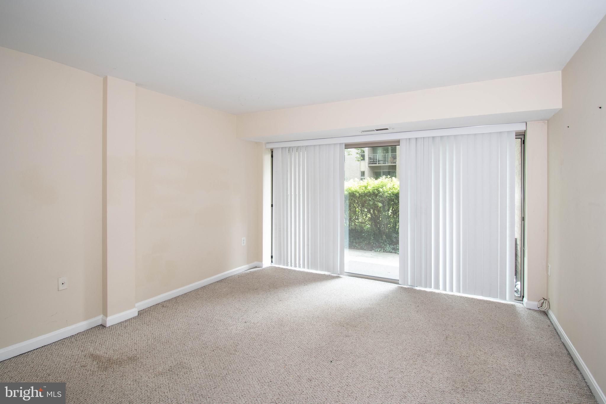 CANTERBURY SQUARE - Residential Lease