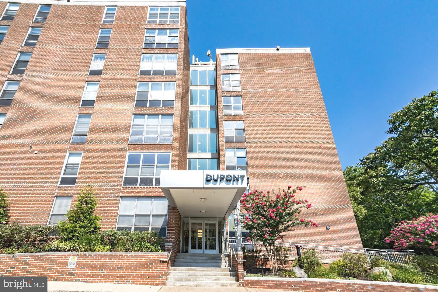 6100 HENRY AVENUE 2D