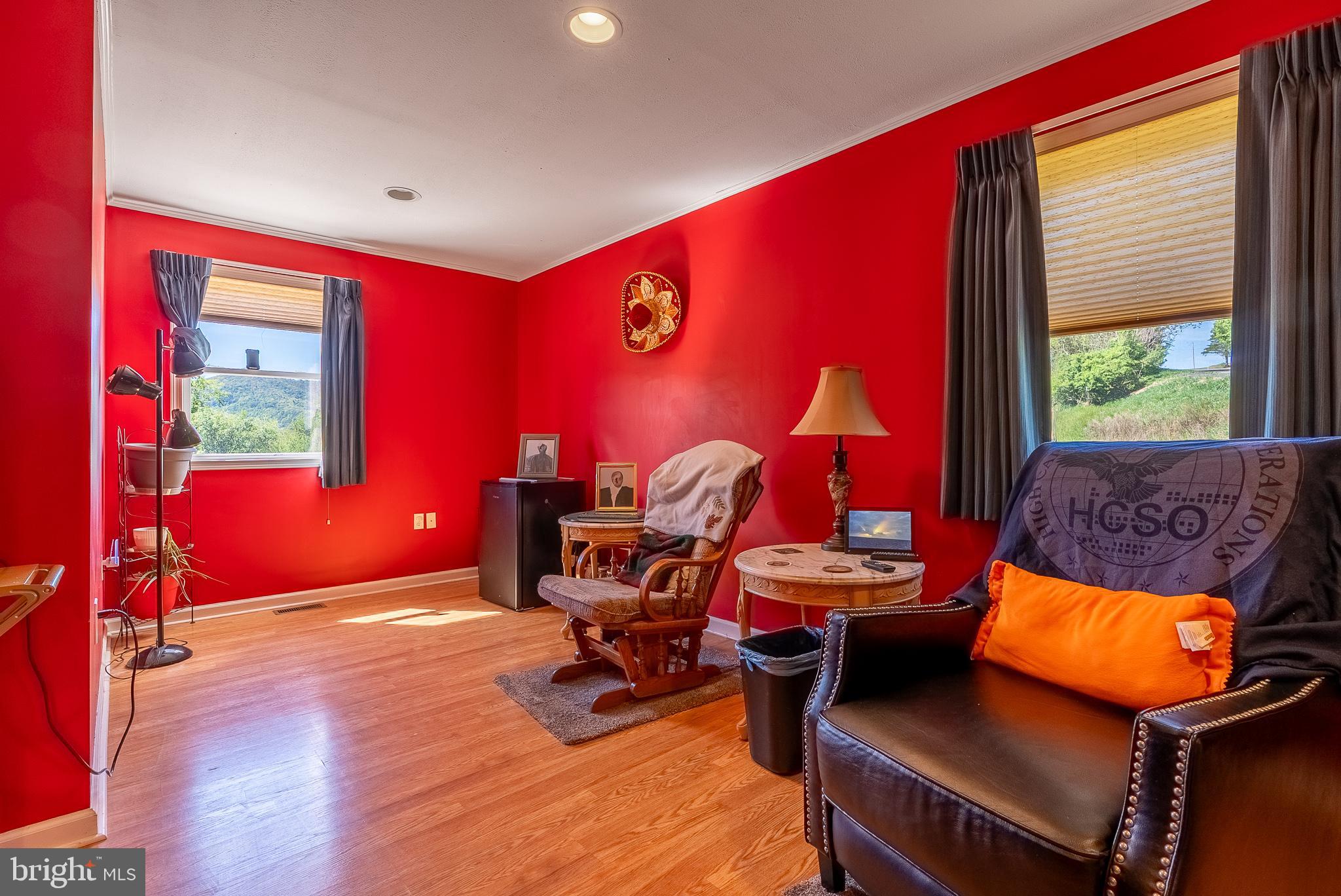 ANDERSON HILL - Residential