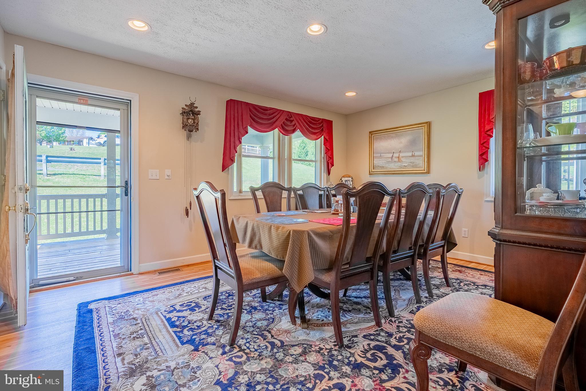 ANDERSON HILL - Residential