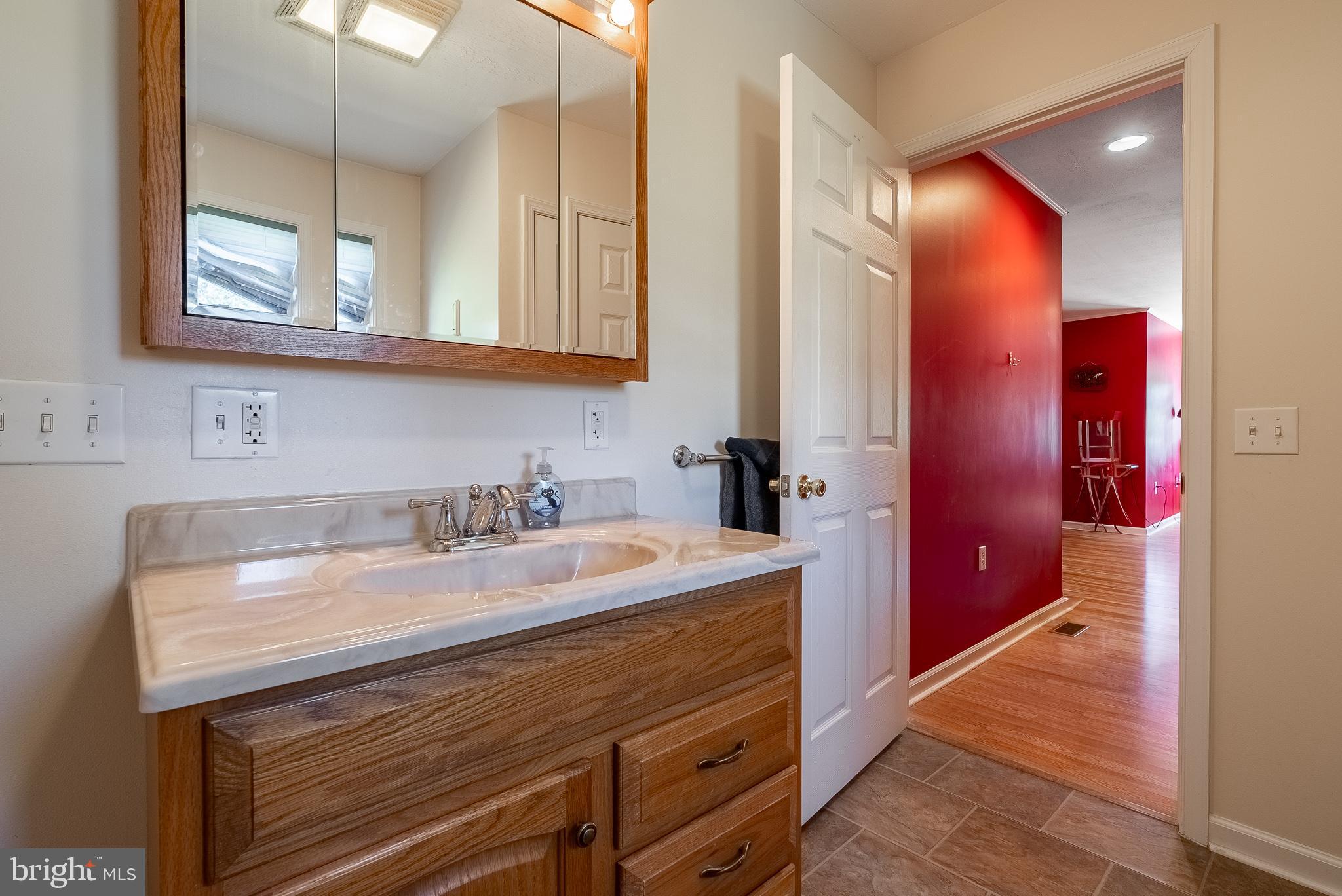 ANDERSON HILL - Residential