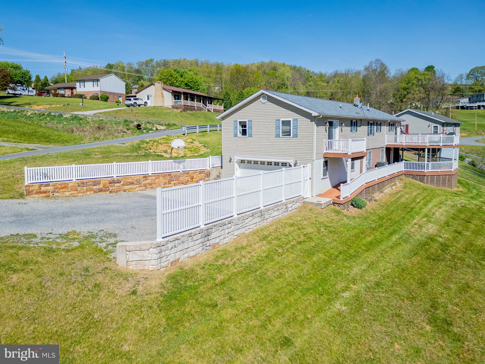 ANDERSON HILL - Residential