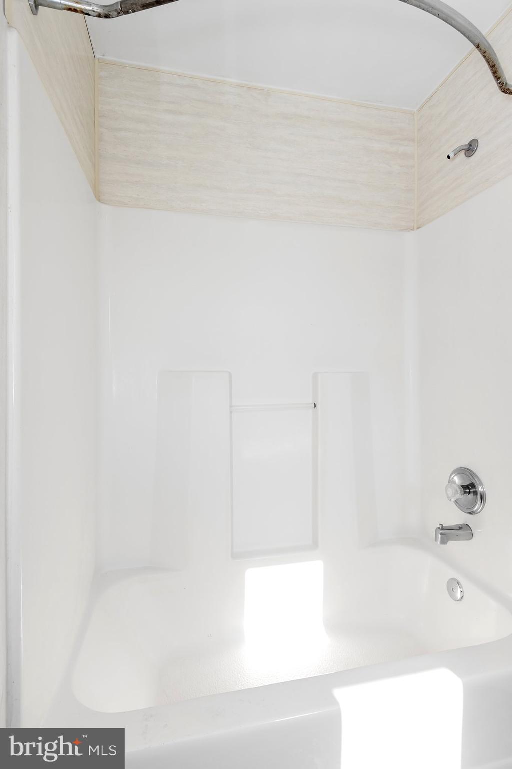 NADENBOUSCH HEIGHTS - Residential