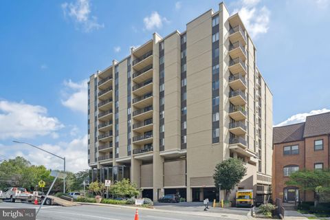 Photo of 4242 East West Hwy #406, CHEVY CHASE, MD 20815 (MLS # MDMC2151994)