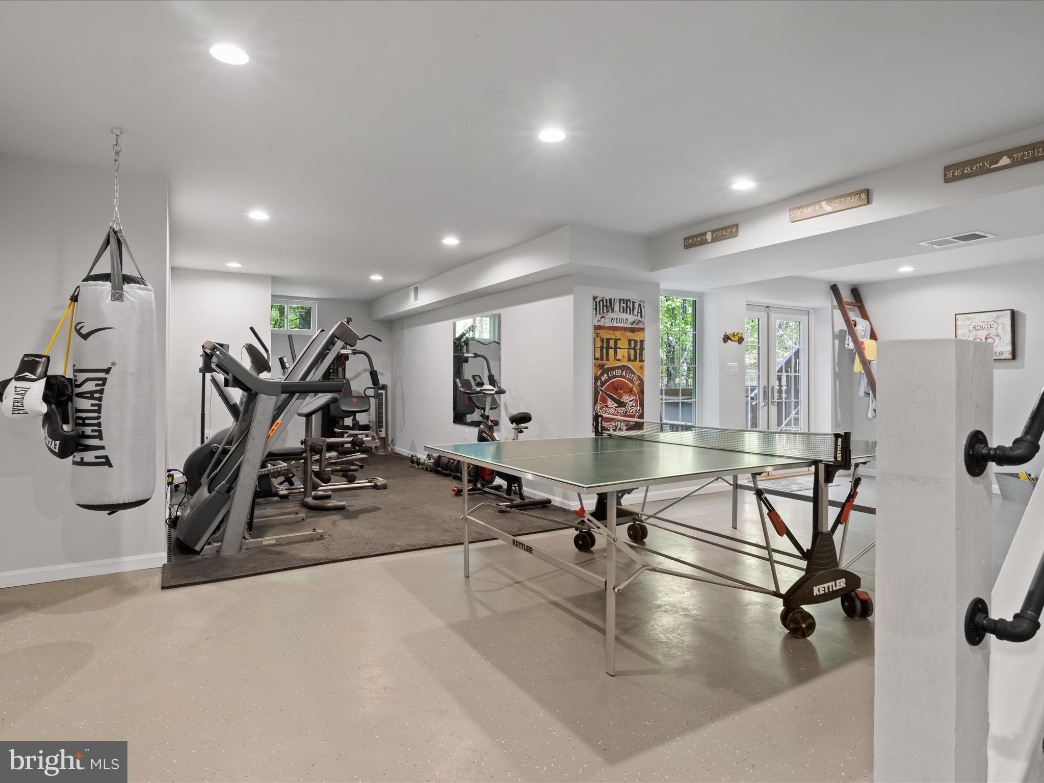 CHEQUERS OF CLIFTON - Residential