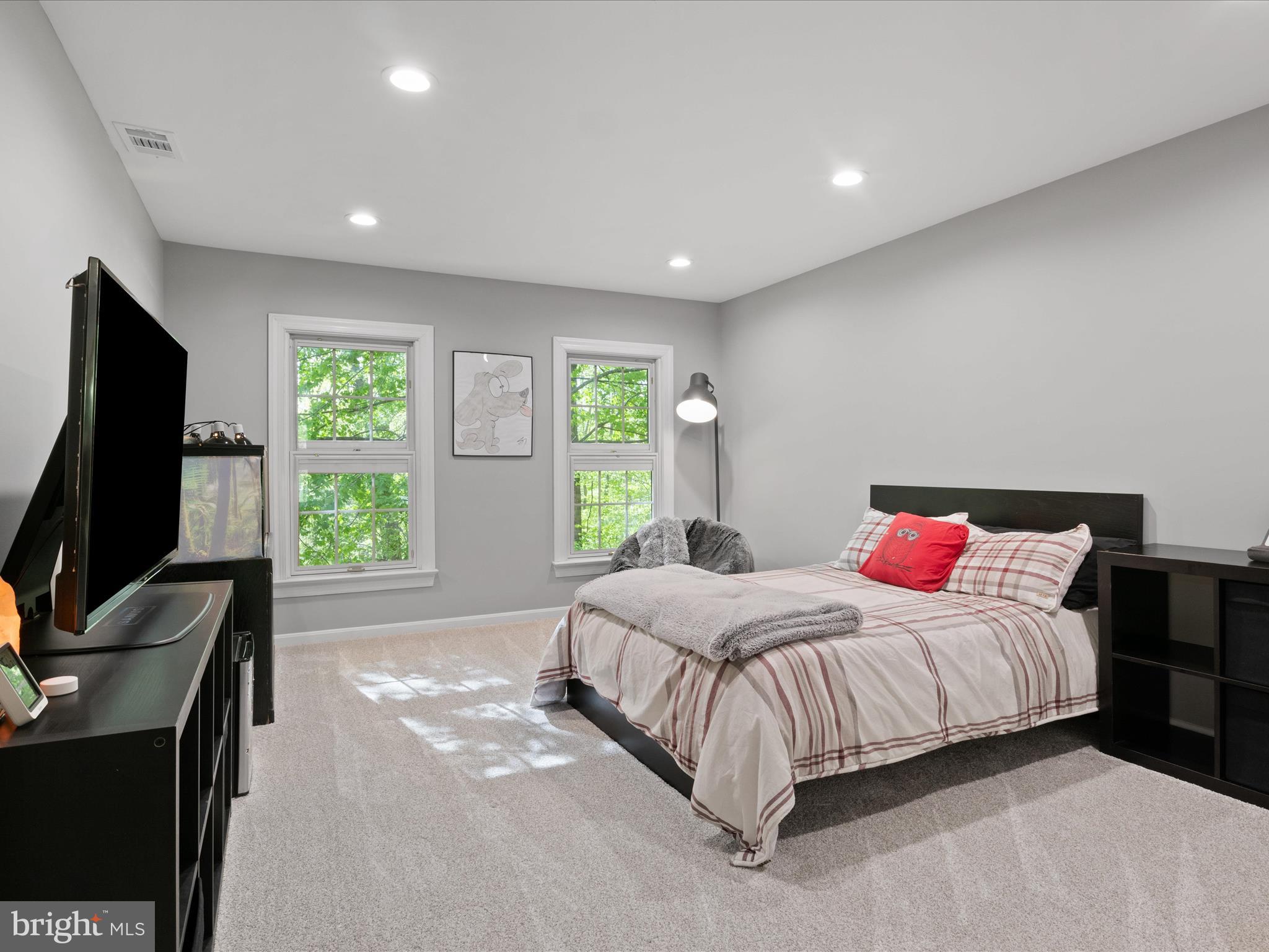 CHEQUERS OF CLIFTON - Residential