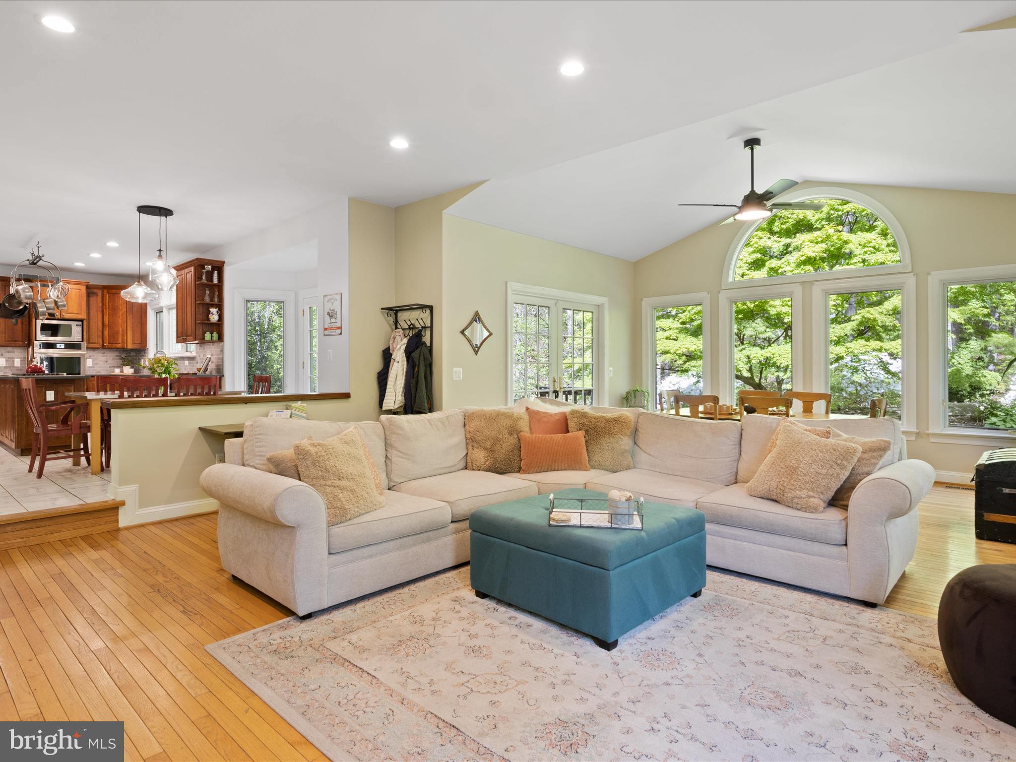 CHEQUERS OF CLIFTON - Residential