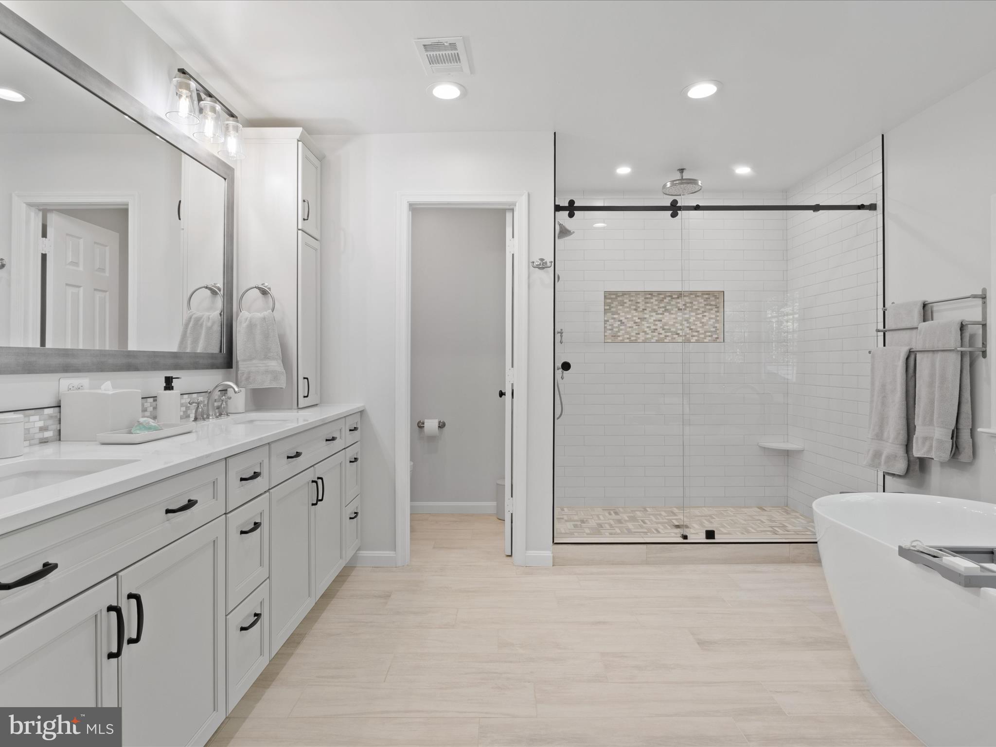 CHEQUERS OF CLIFTON - Residential