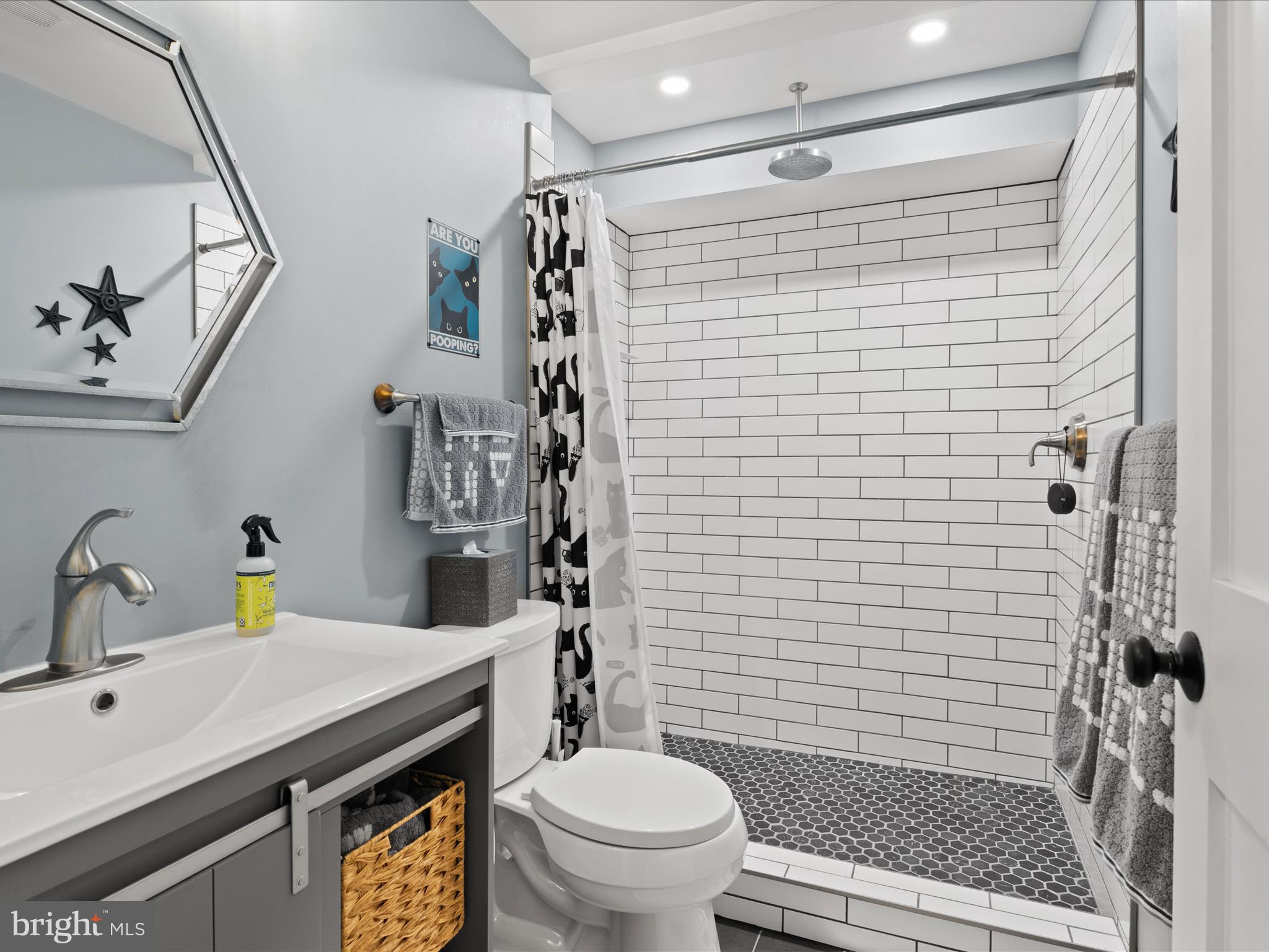 CHEQUERS OF CLIFTON - Residential