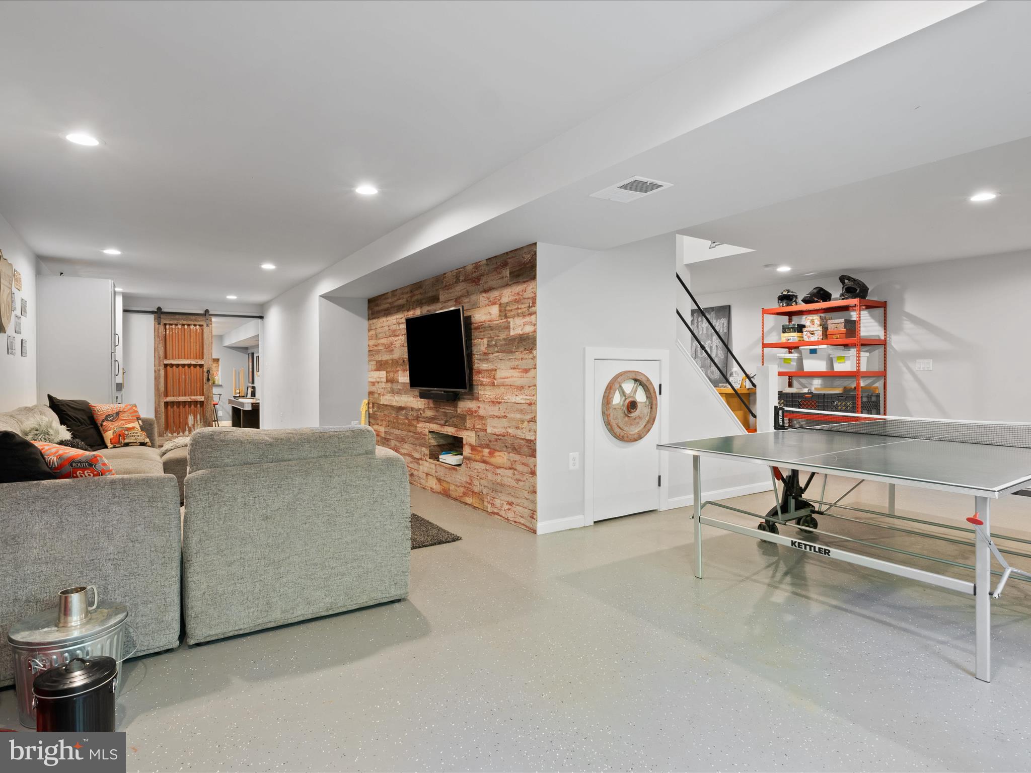 CHEQUERS OF CLIFTON - Residential