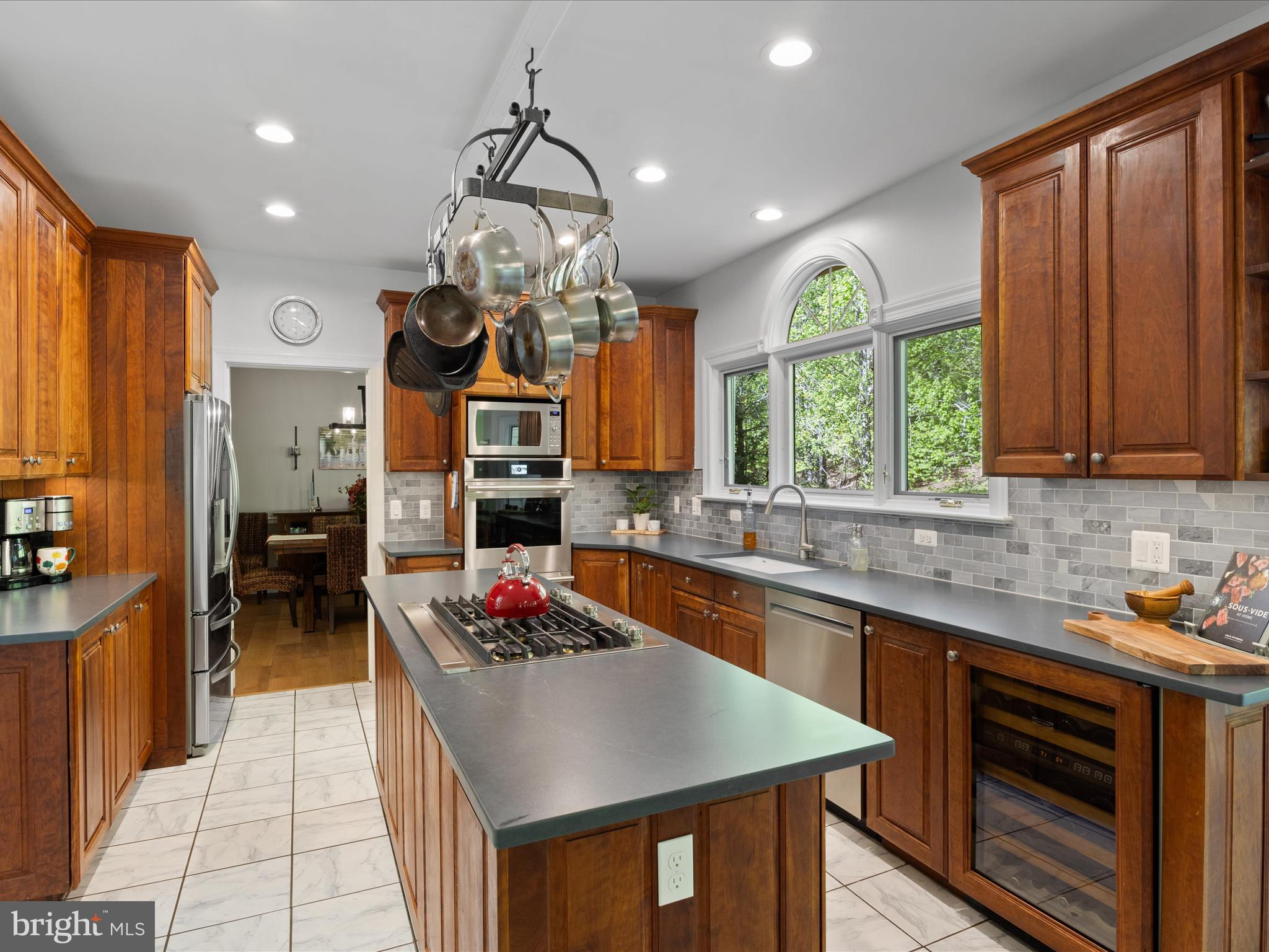 CHEQUERS OF CLIFTON - Residential