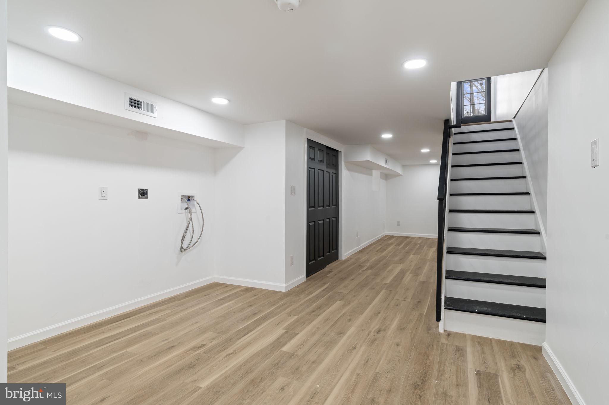 OVERBROOK - Residential