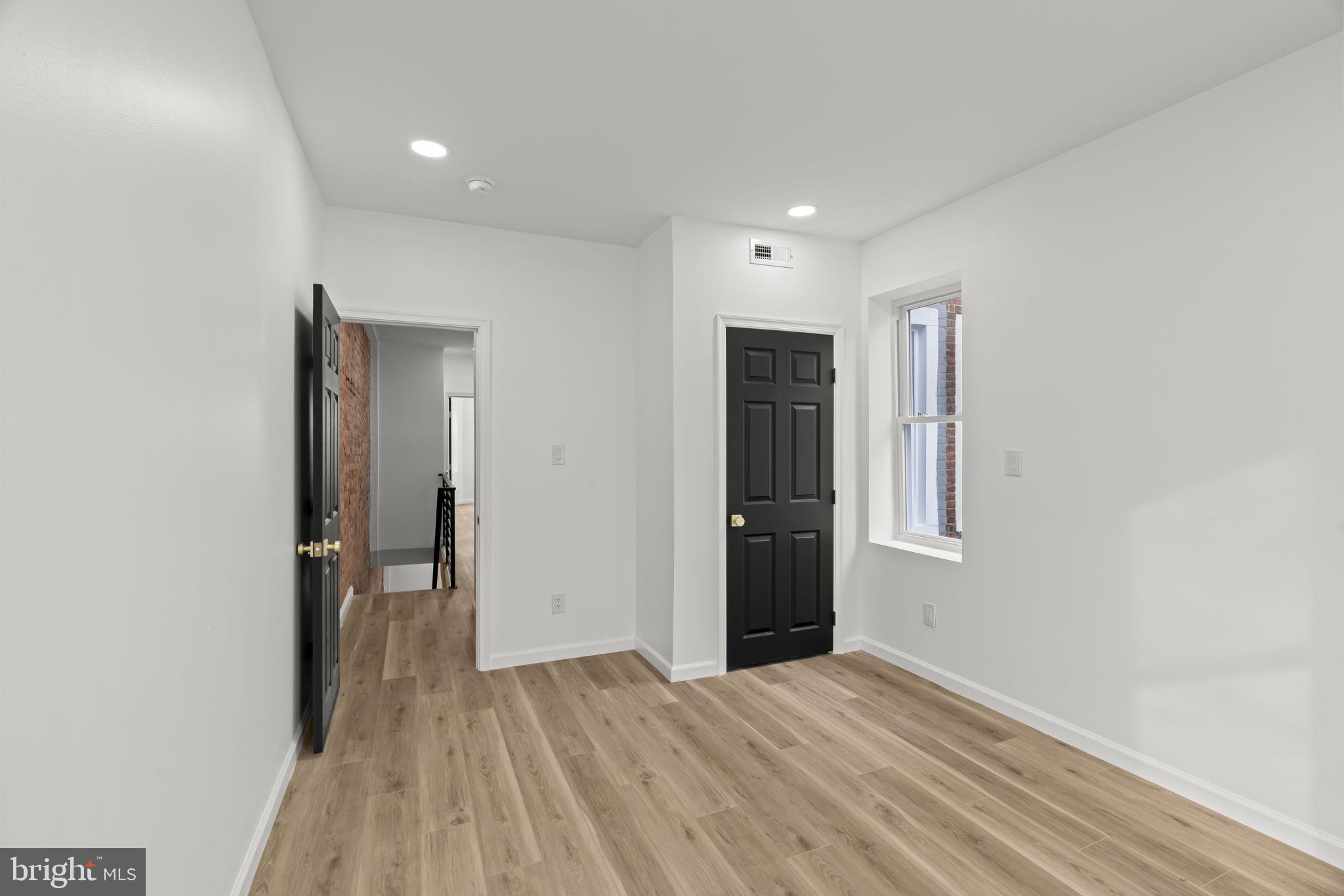 OVERBROOK - Residential