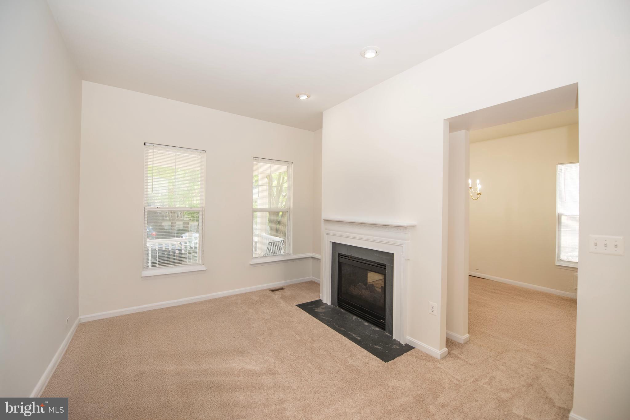 LAKE POINT ROUND HILL - Residential Lease