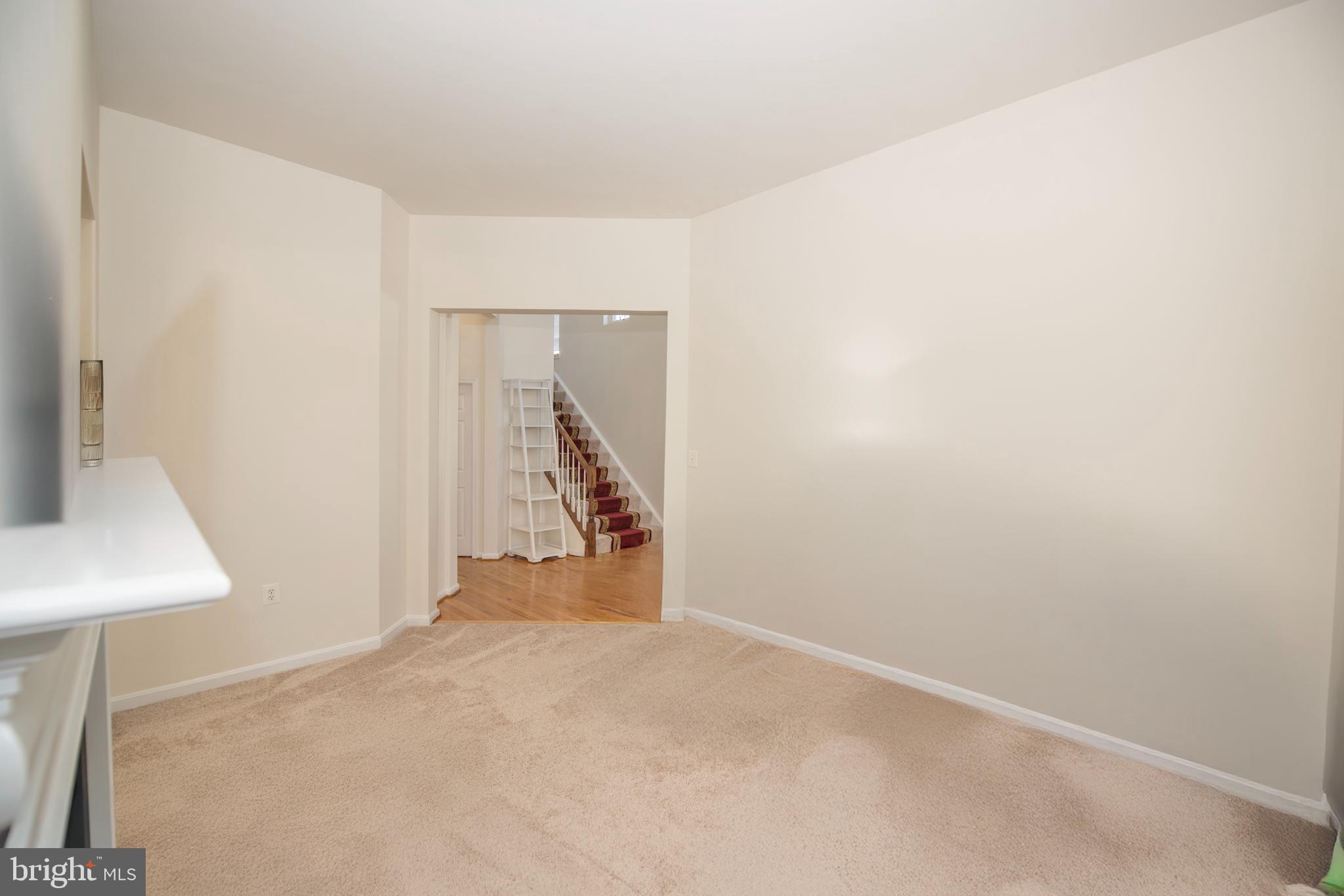 LAKE POINT ROUND HILL - Residential Lease