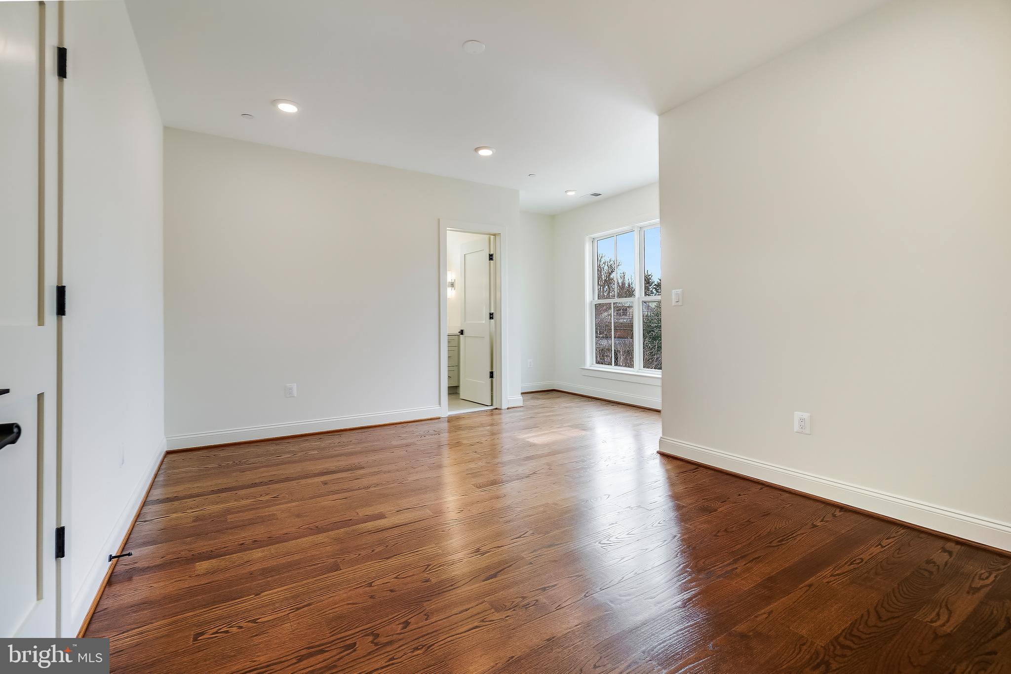 BRADMOOR - Residential