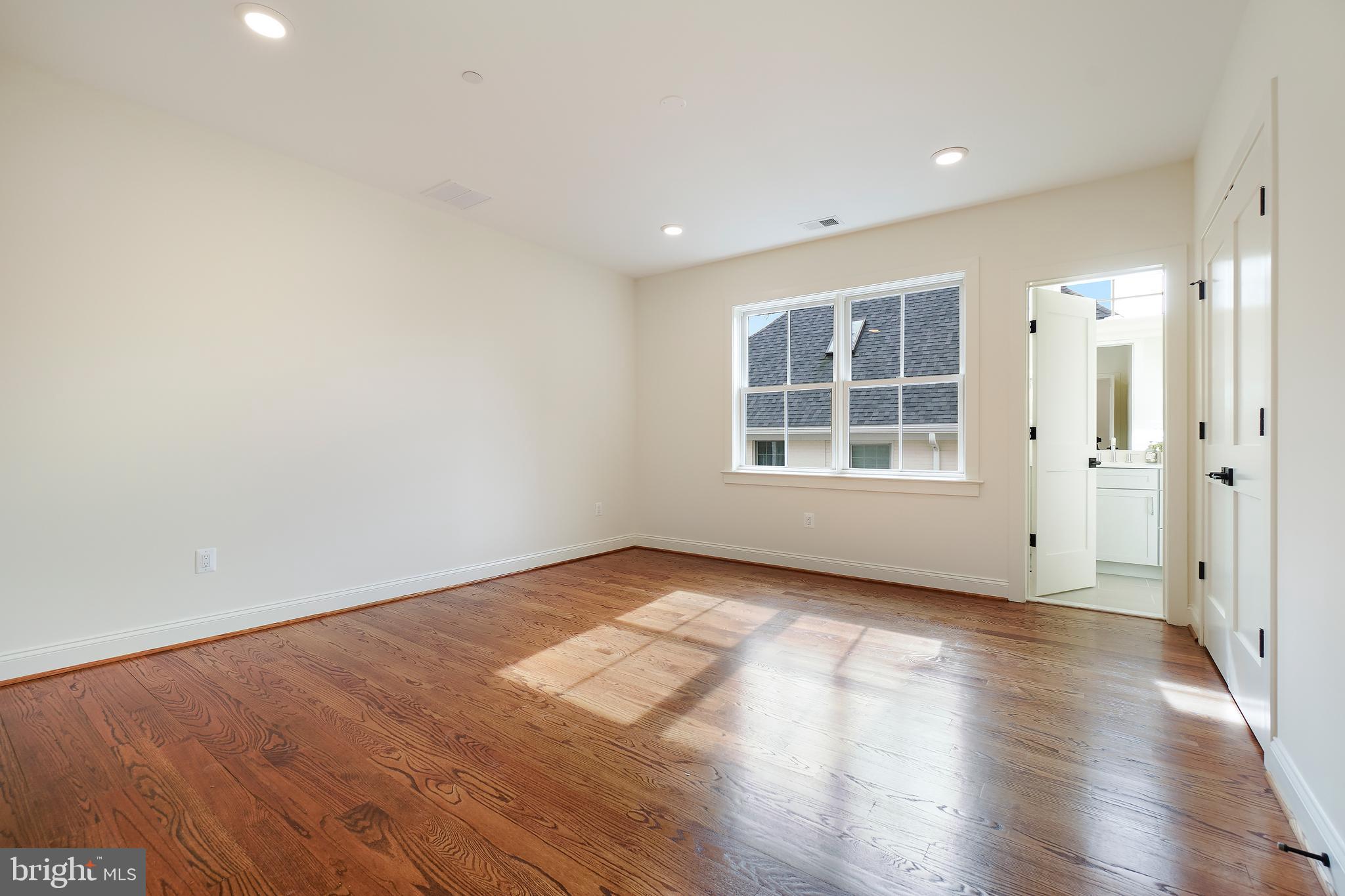 BRADMOOR - Residential