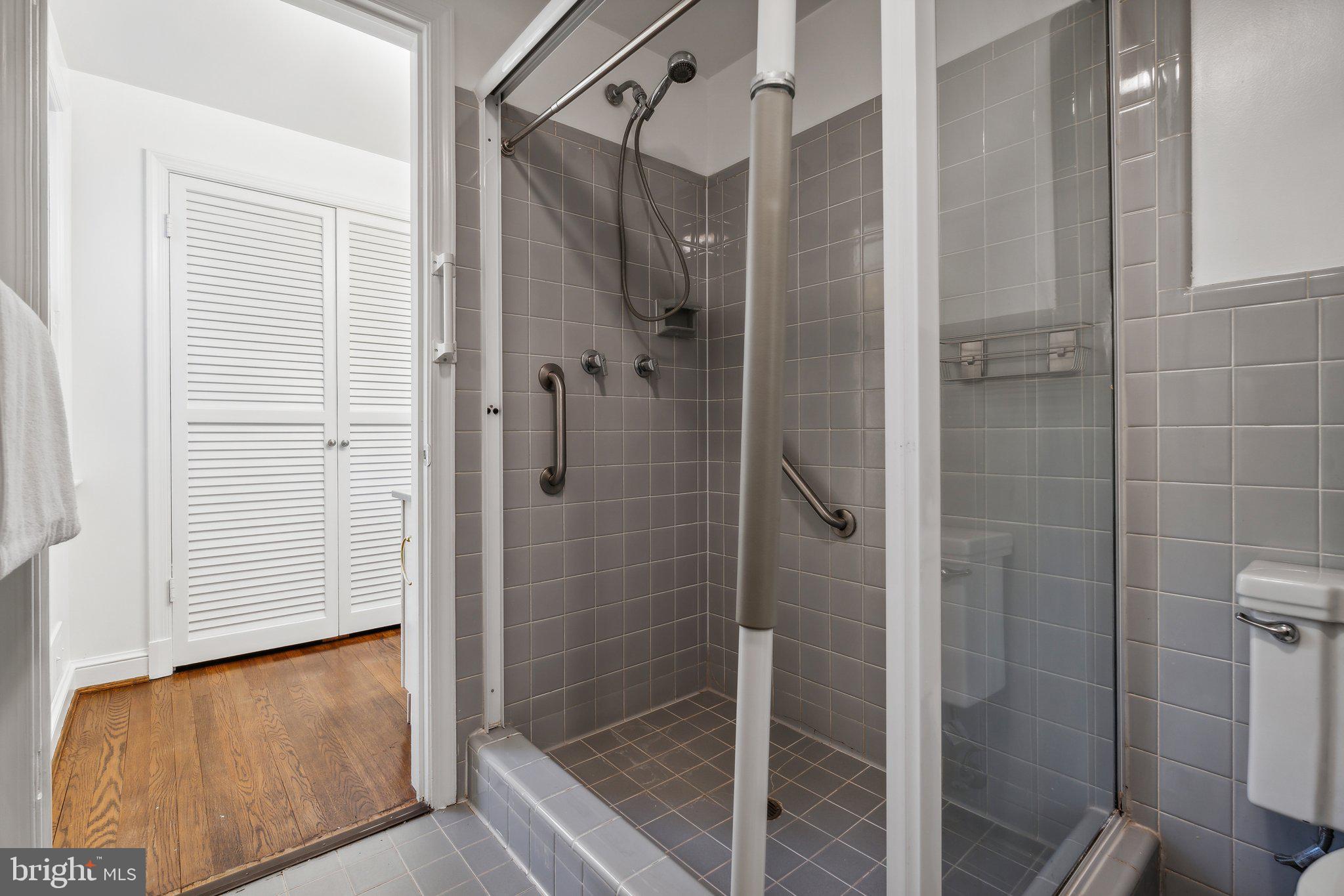 SUMNER - Residential