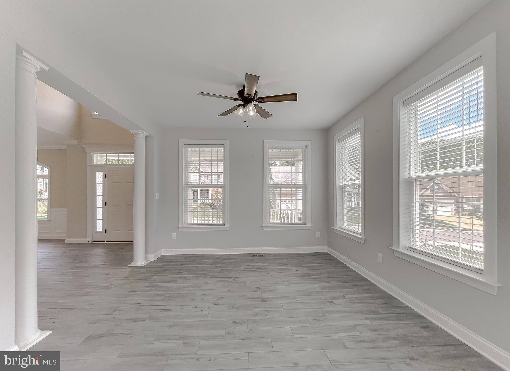 TWIN PONDS - Residential