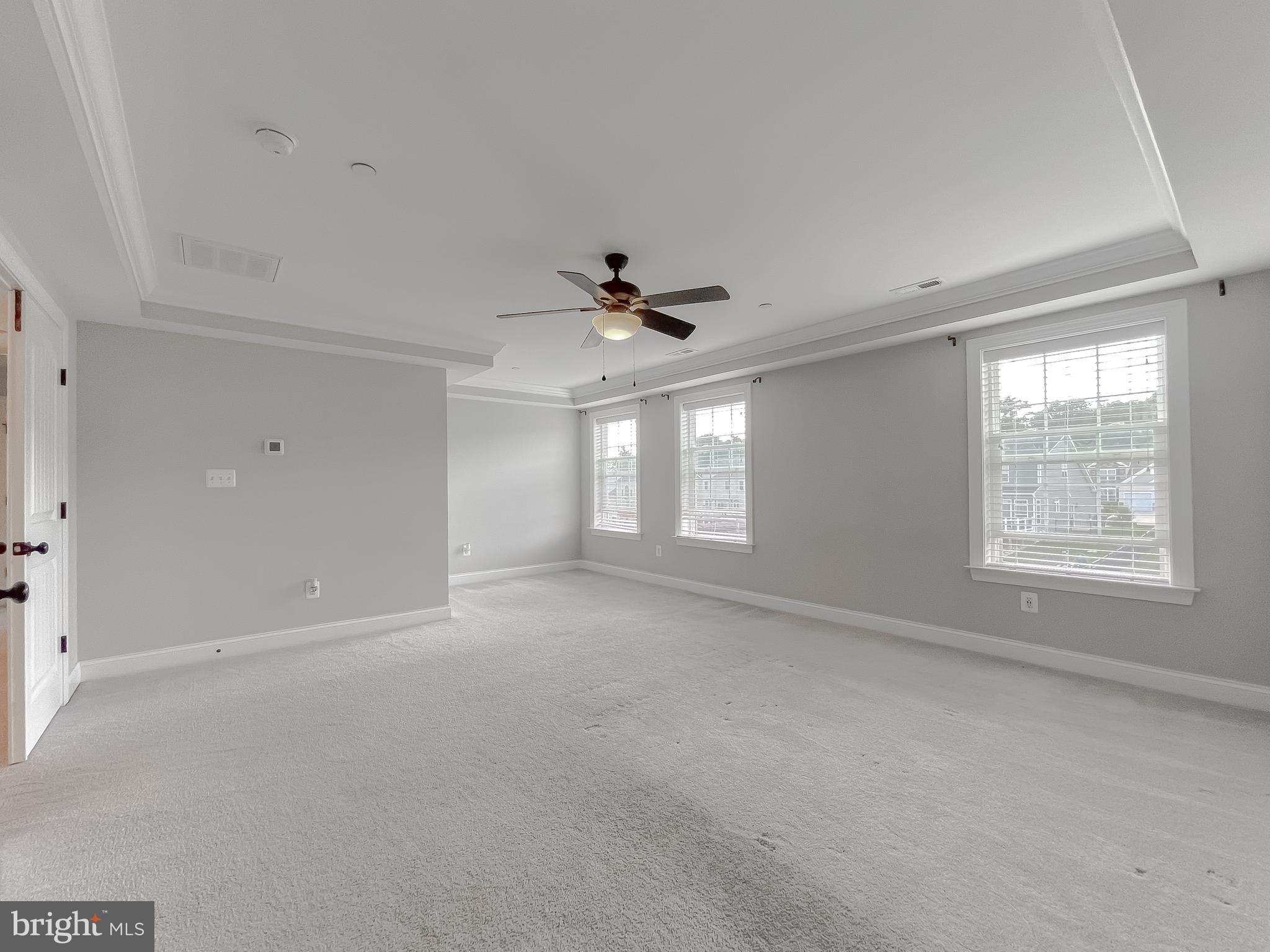 TWIN PONDS - Residential