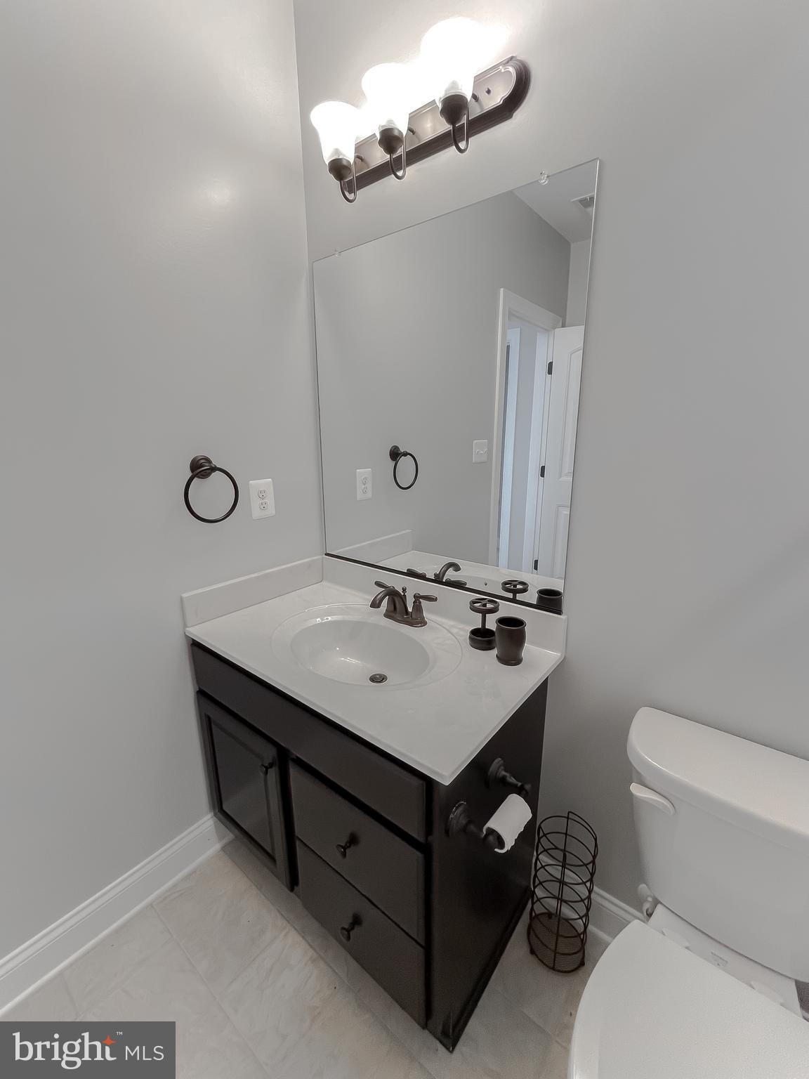 TWIN PONDS - Residential