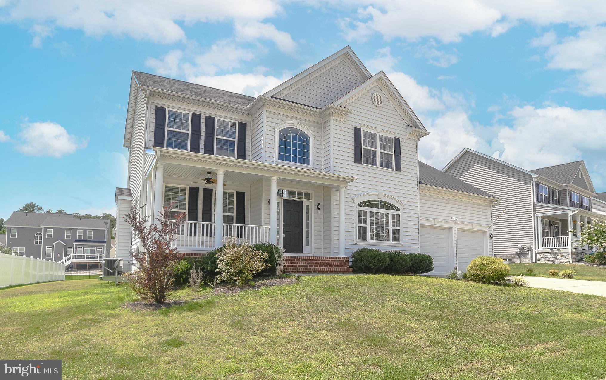 TWIN PONDS - Residential