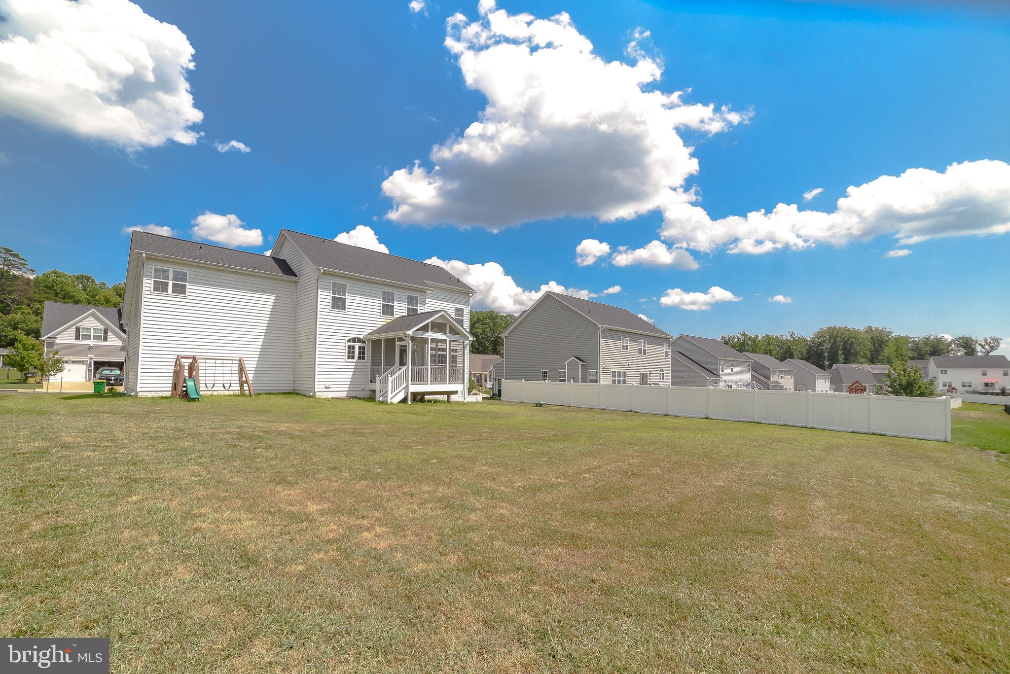 TWIN PONDS - Residential