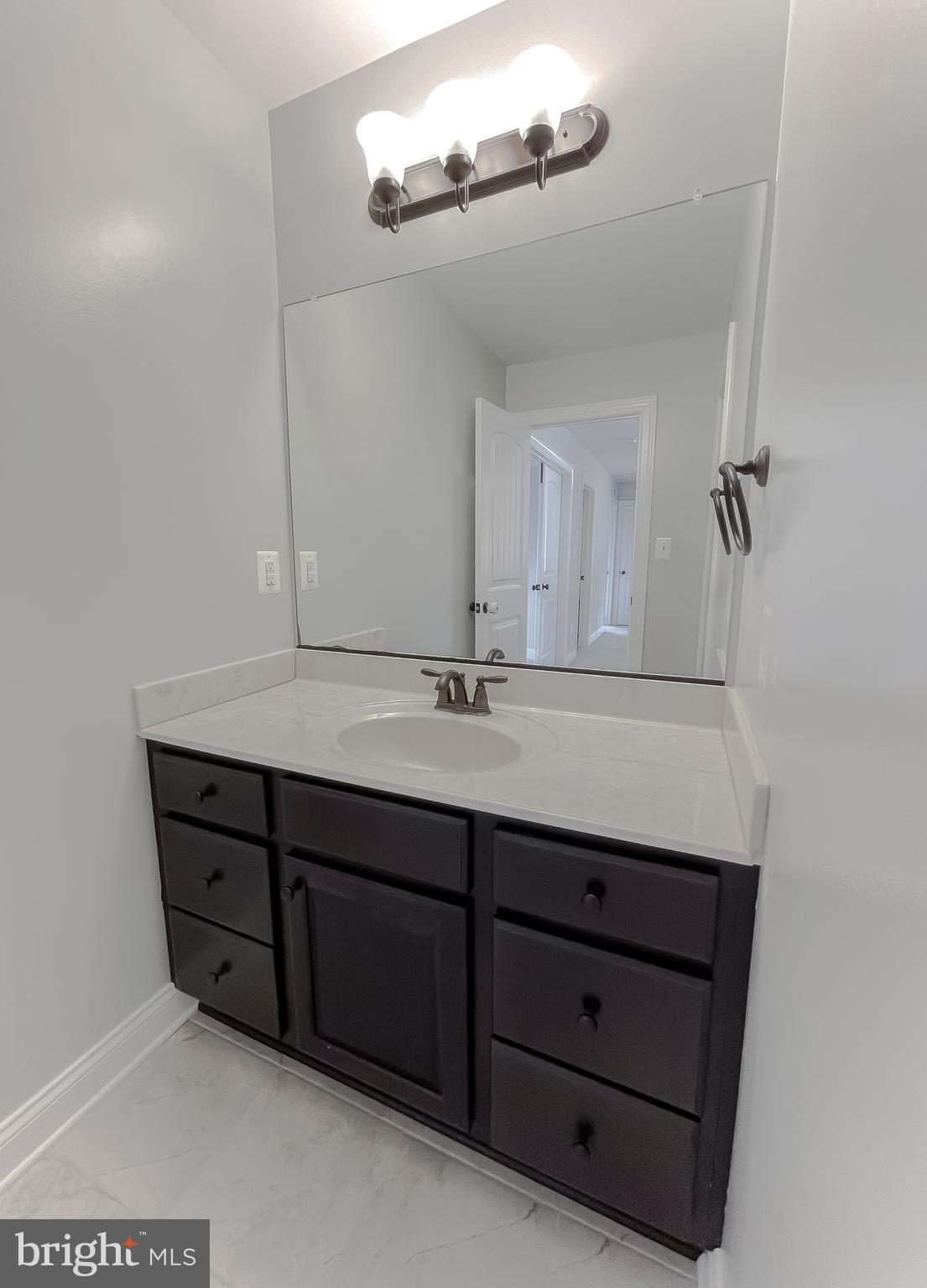 TWIN PONDS - Residential