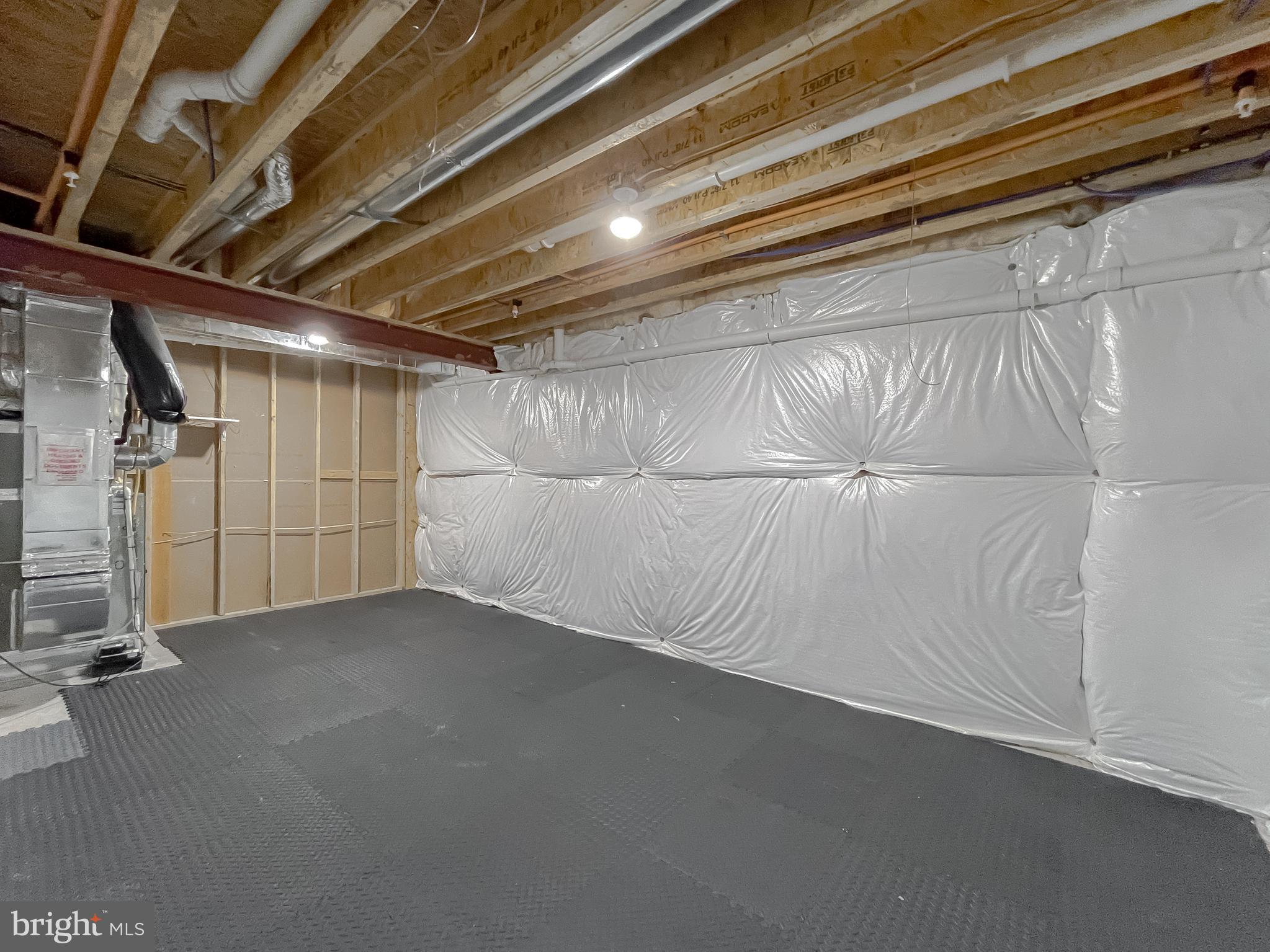 TWIN PONDS - Residential