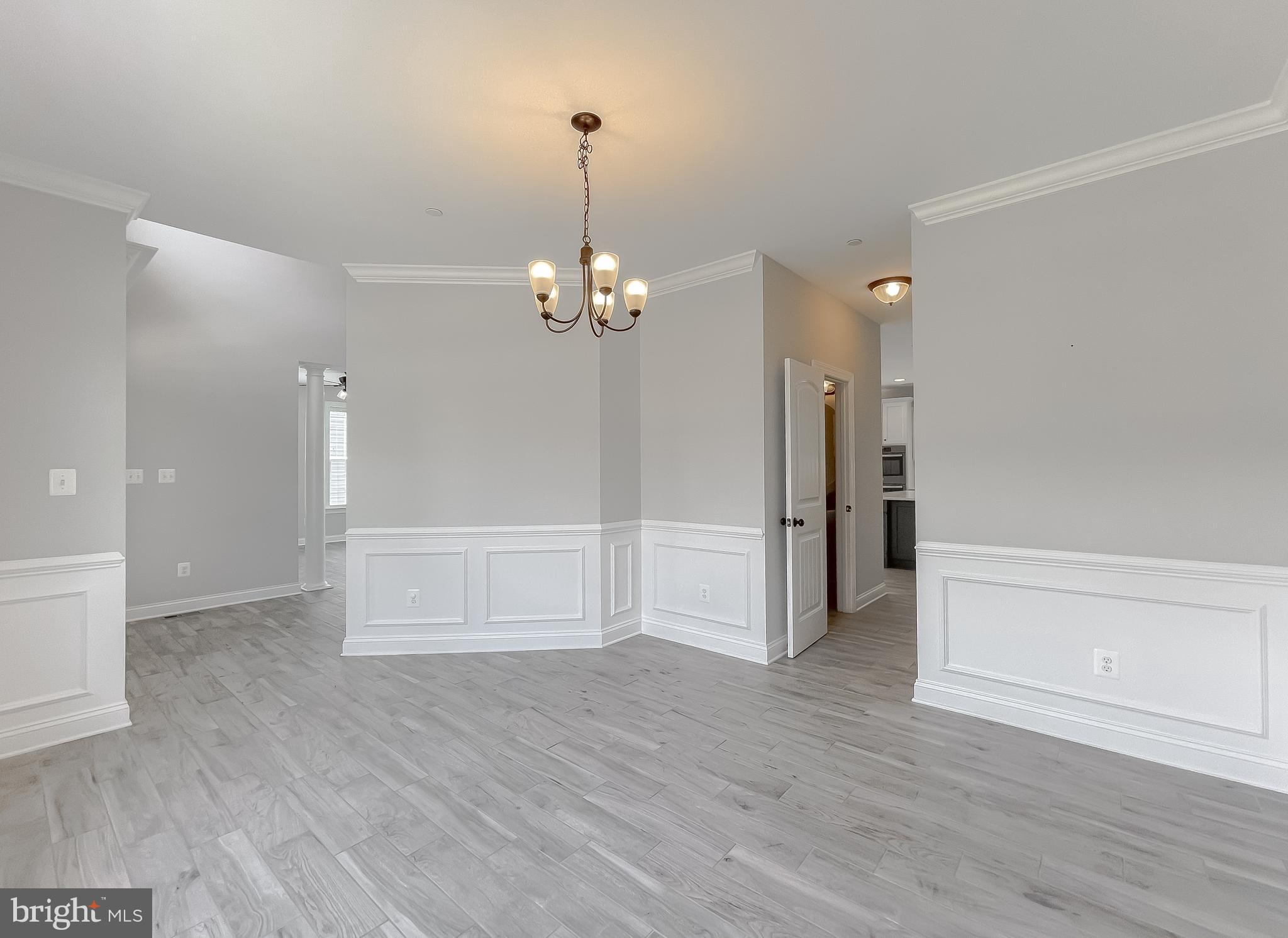 TWIN PONDS - Residential