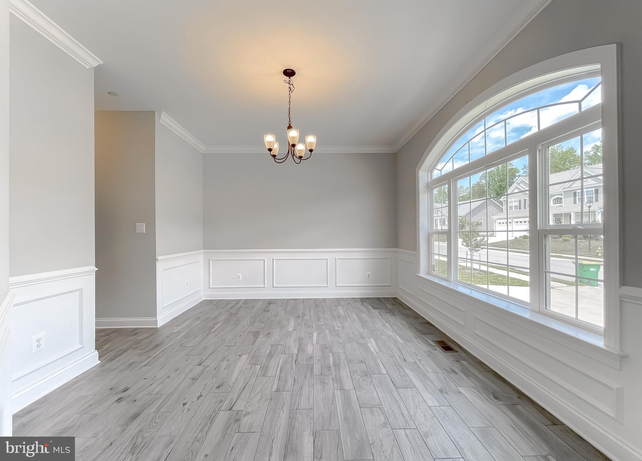 TWIN PONDS - Residential