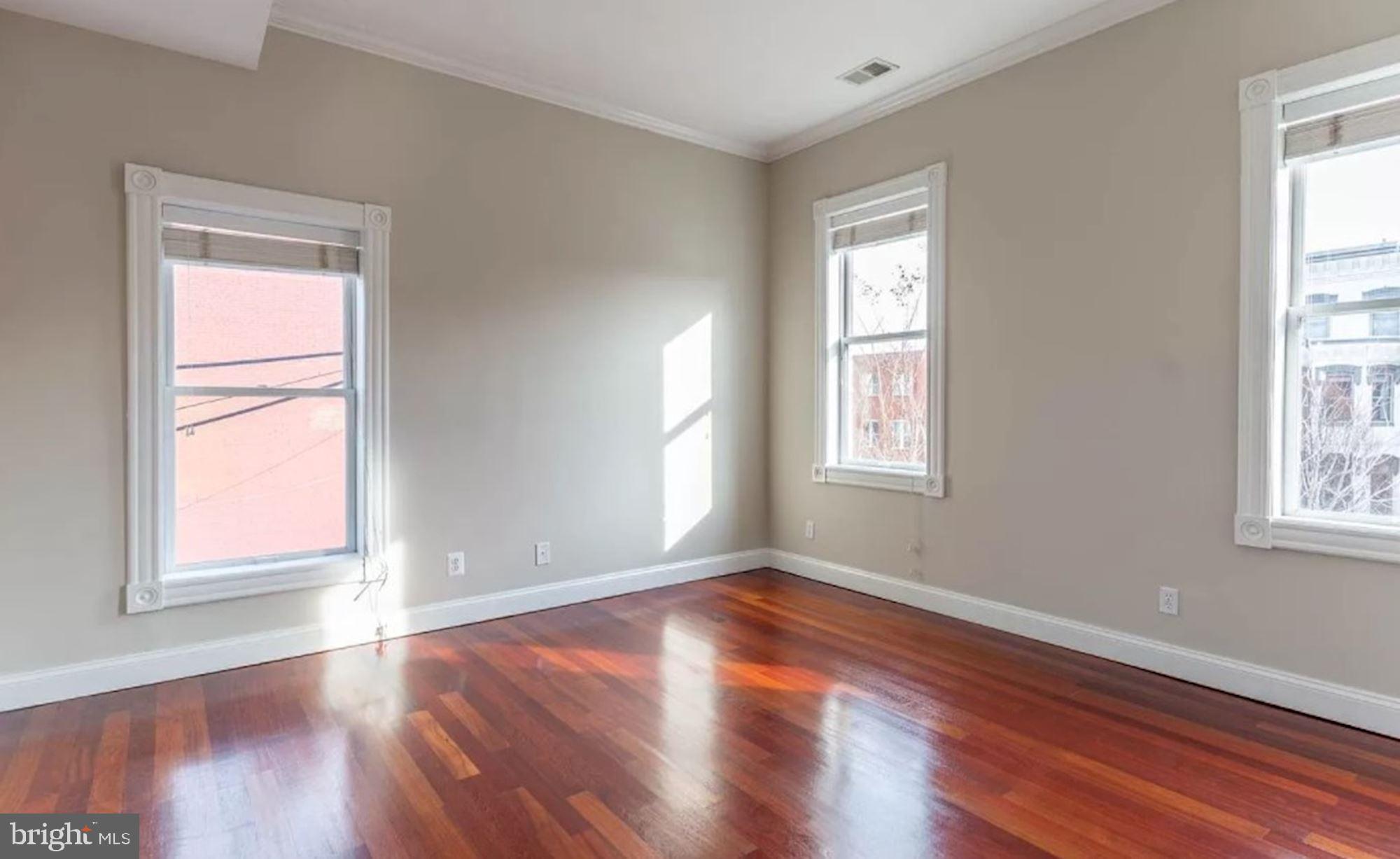 LOGAN CIRCLE - Residential