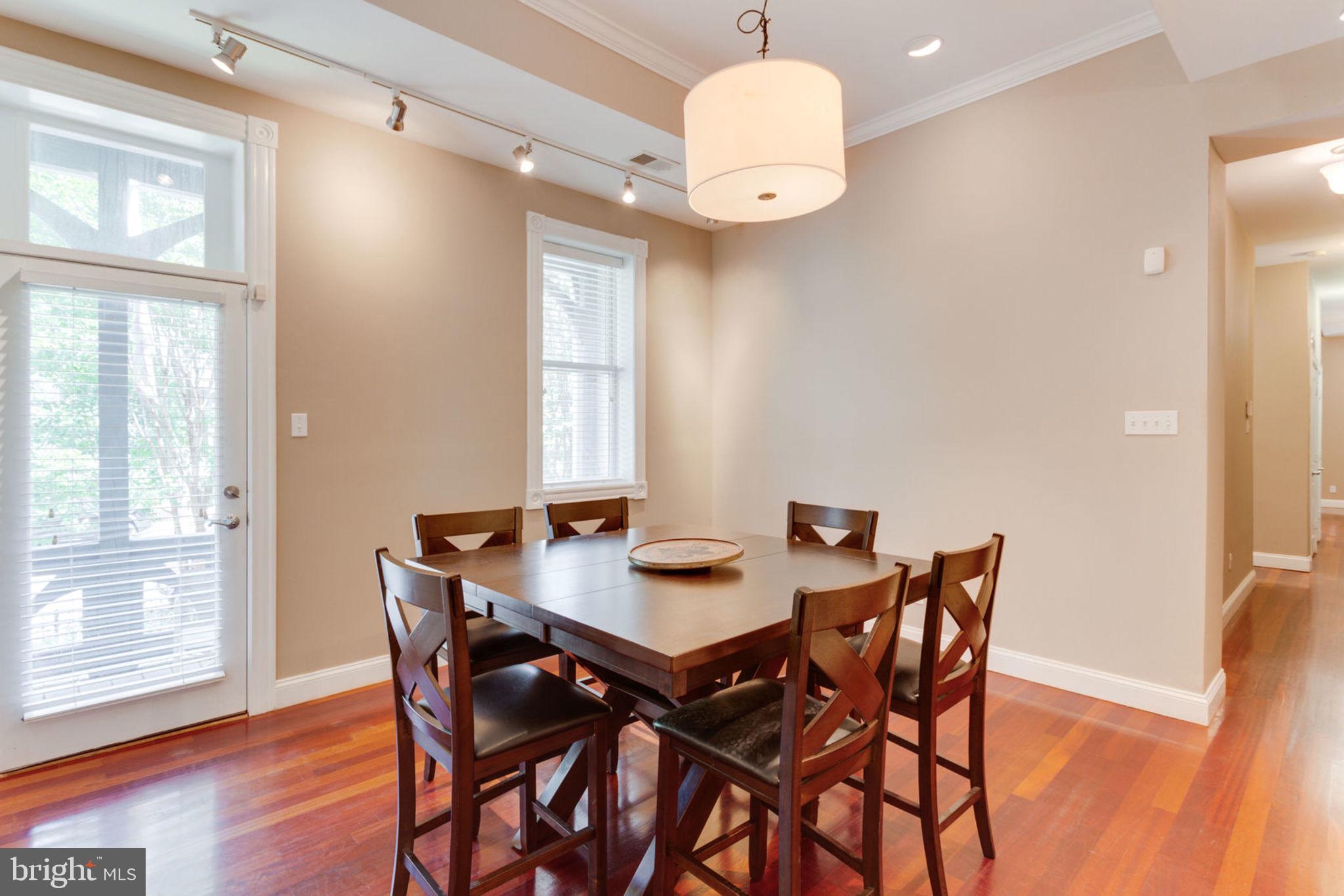 LOGAN CIRCLE - Residential