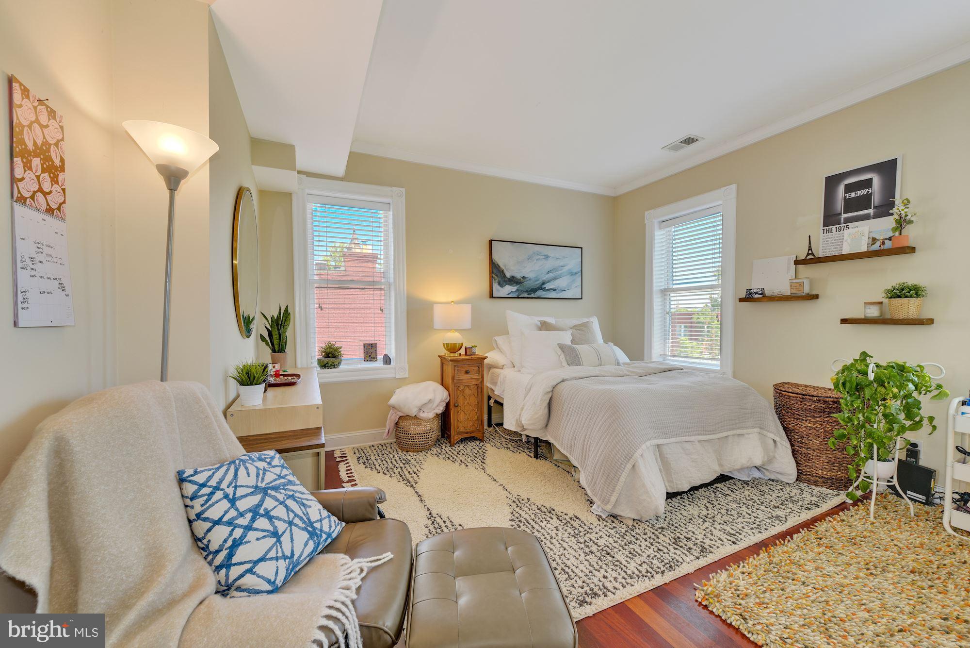 LOGAN CIRCLE - Residential