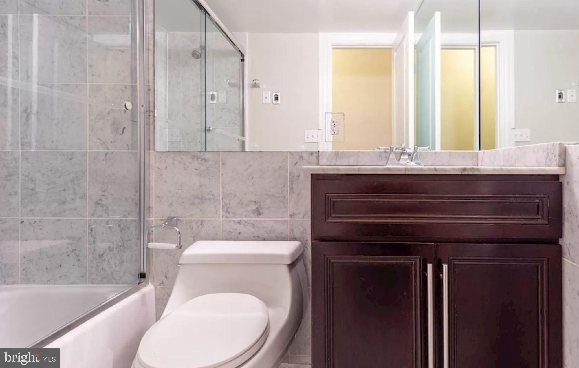 LOGAN CIRCLE - Residential