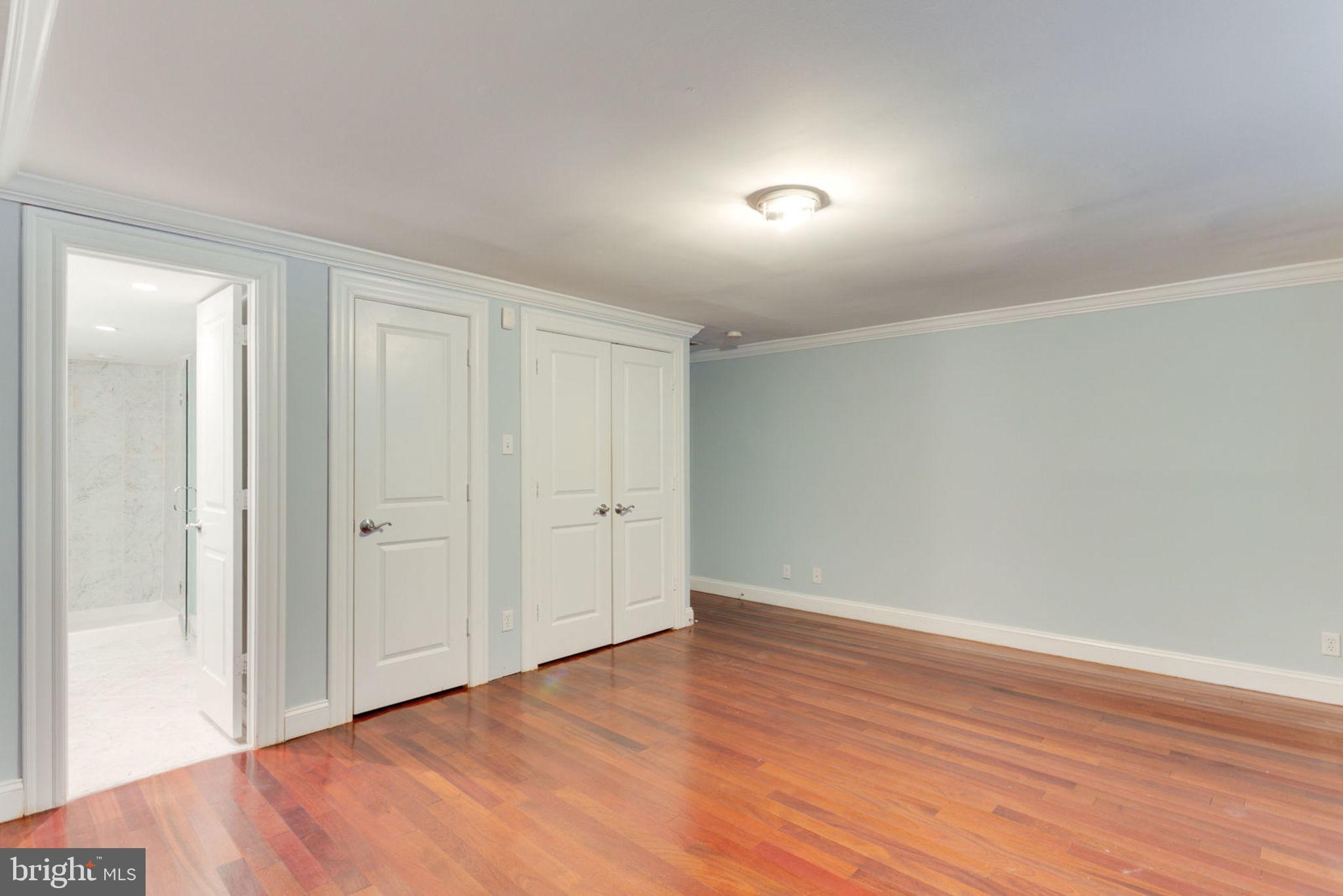 LOGAN CIRCLE - Residential