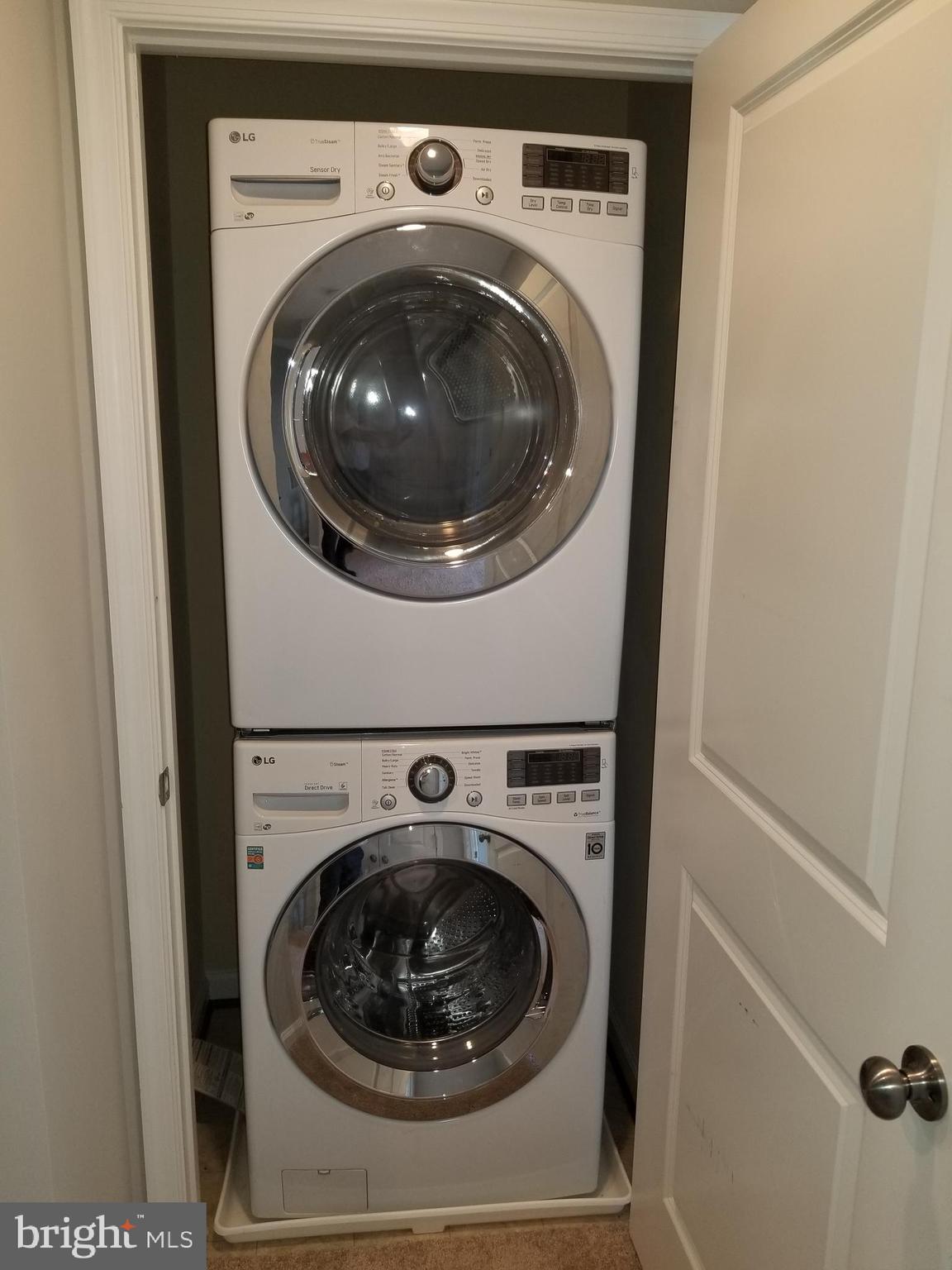 WOODSTREAM - Residential Lease