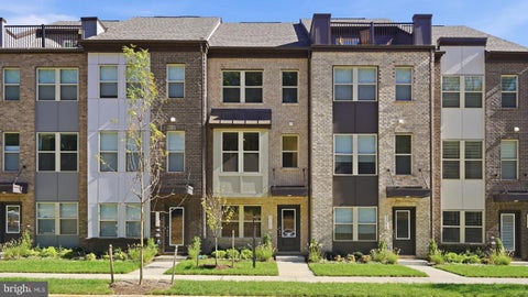 Photo of 3754 District Drive, WOODBRIDGE, VA 22193 (MLS # VAPW2132896)