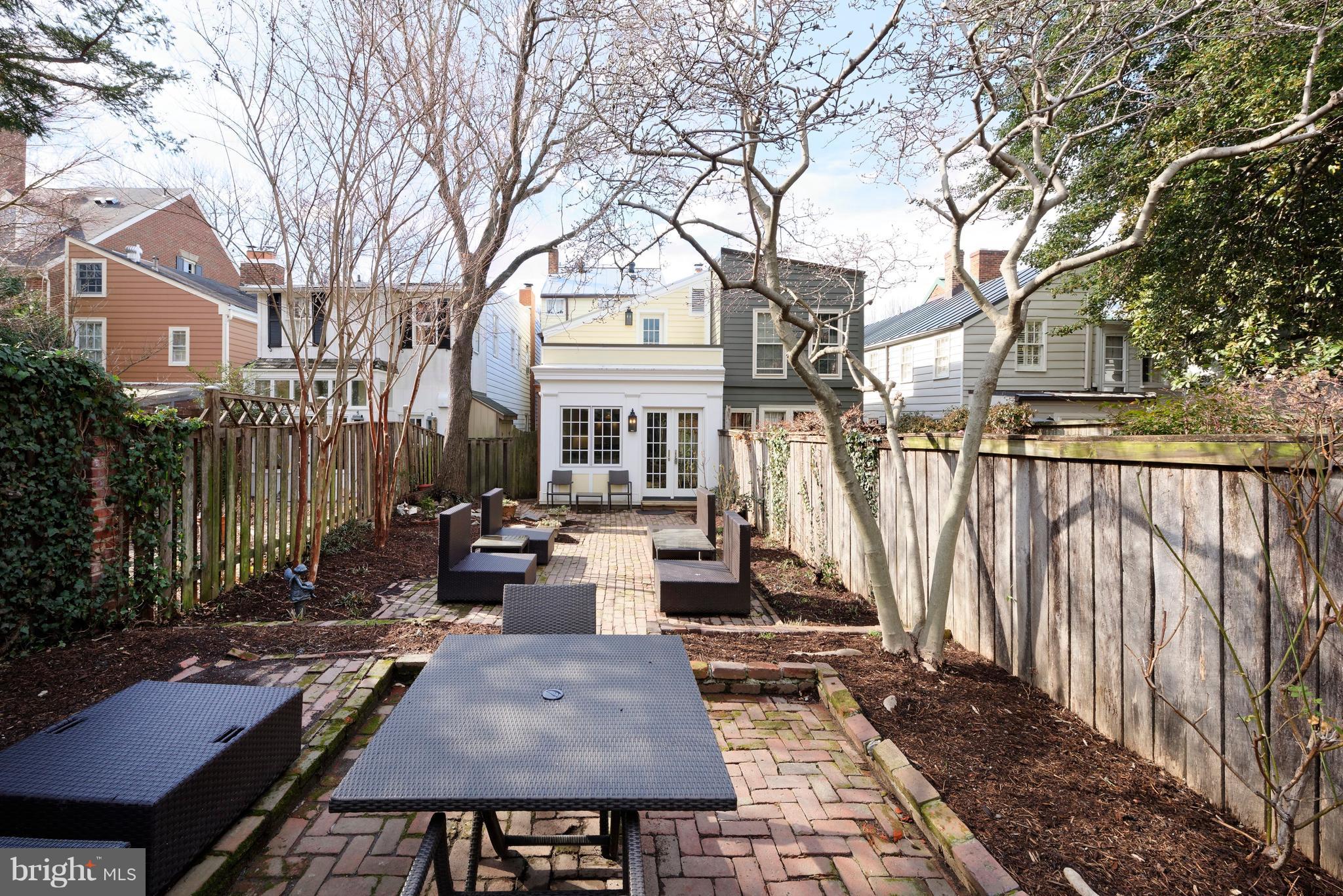 OLD TOWN - Residential