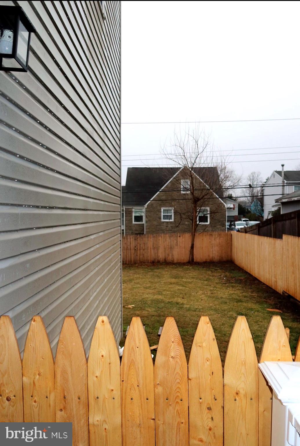 ROSLYN - Residential