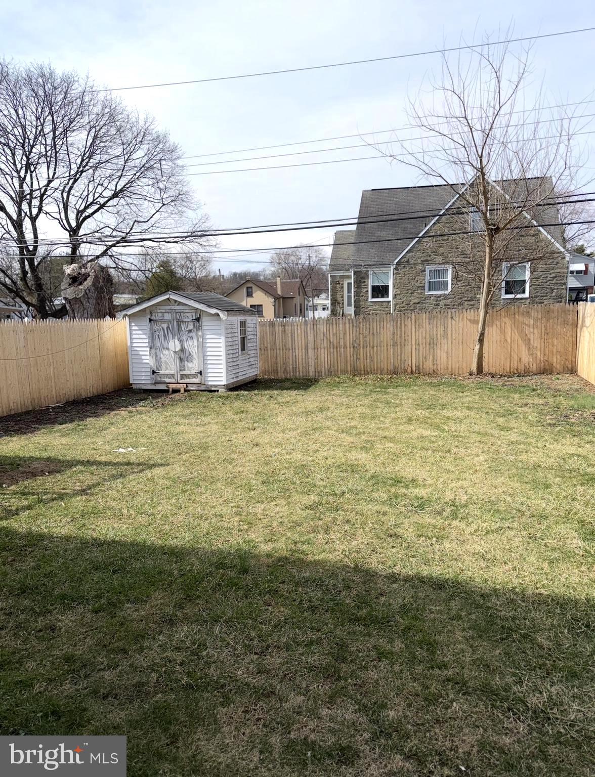 ROSLYN - Residential