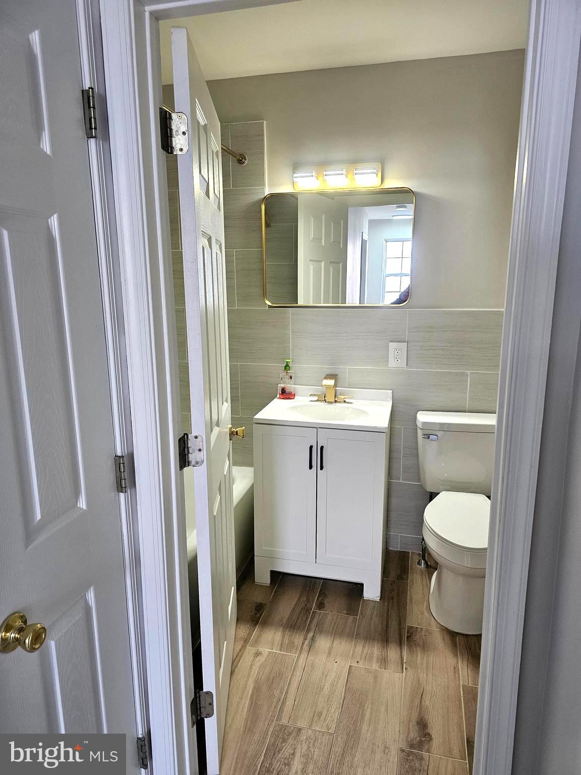 ROSLYN - Residential