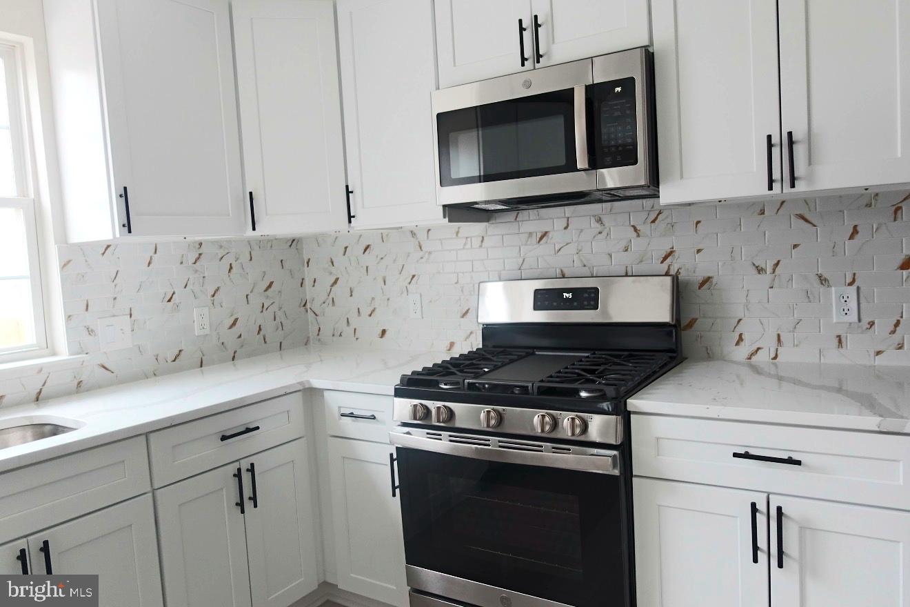 ROSLYN - Residential