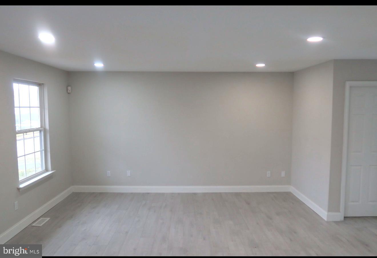 ROSLYN - Residential