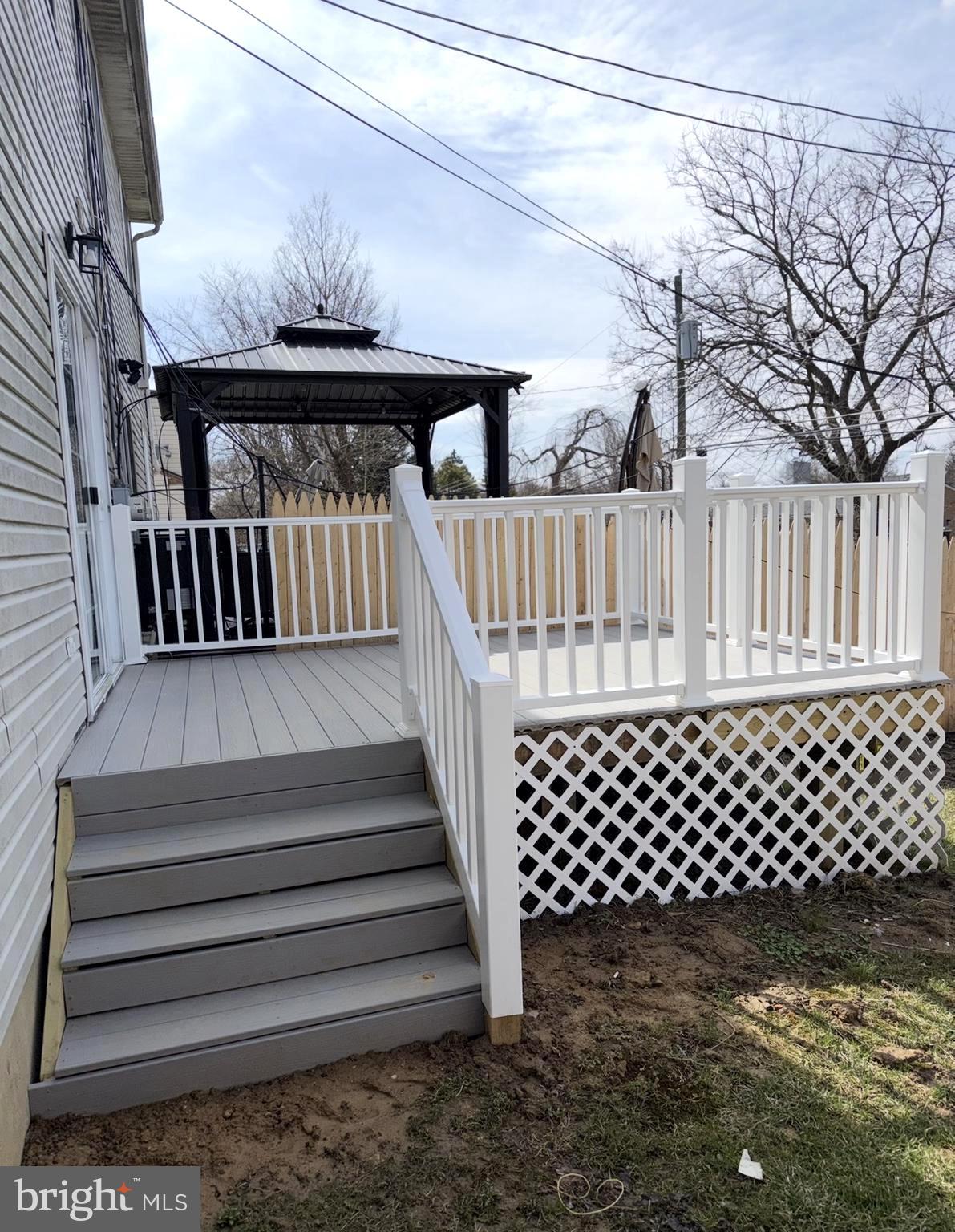 ROSLYN - Residential