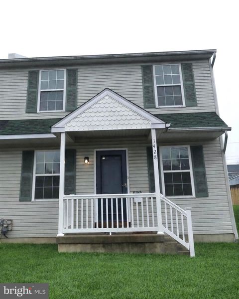 Townhouse For Sale - 1428 Arline Avenue<br/> ABINGTON, PA 19001