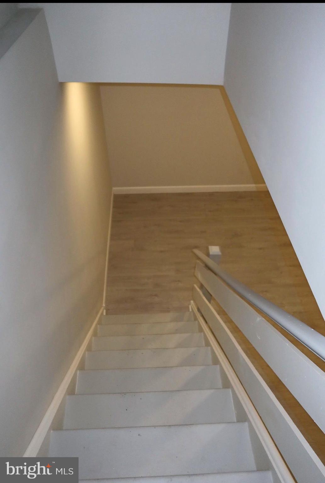 ROSLYN - Residential