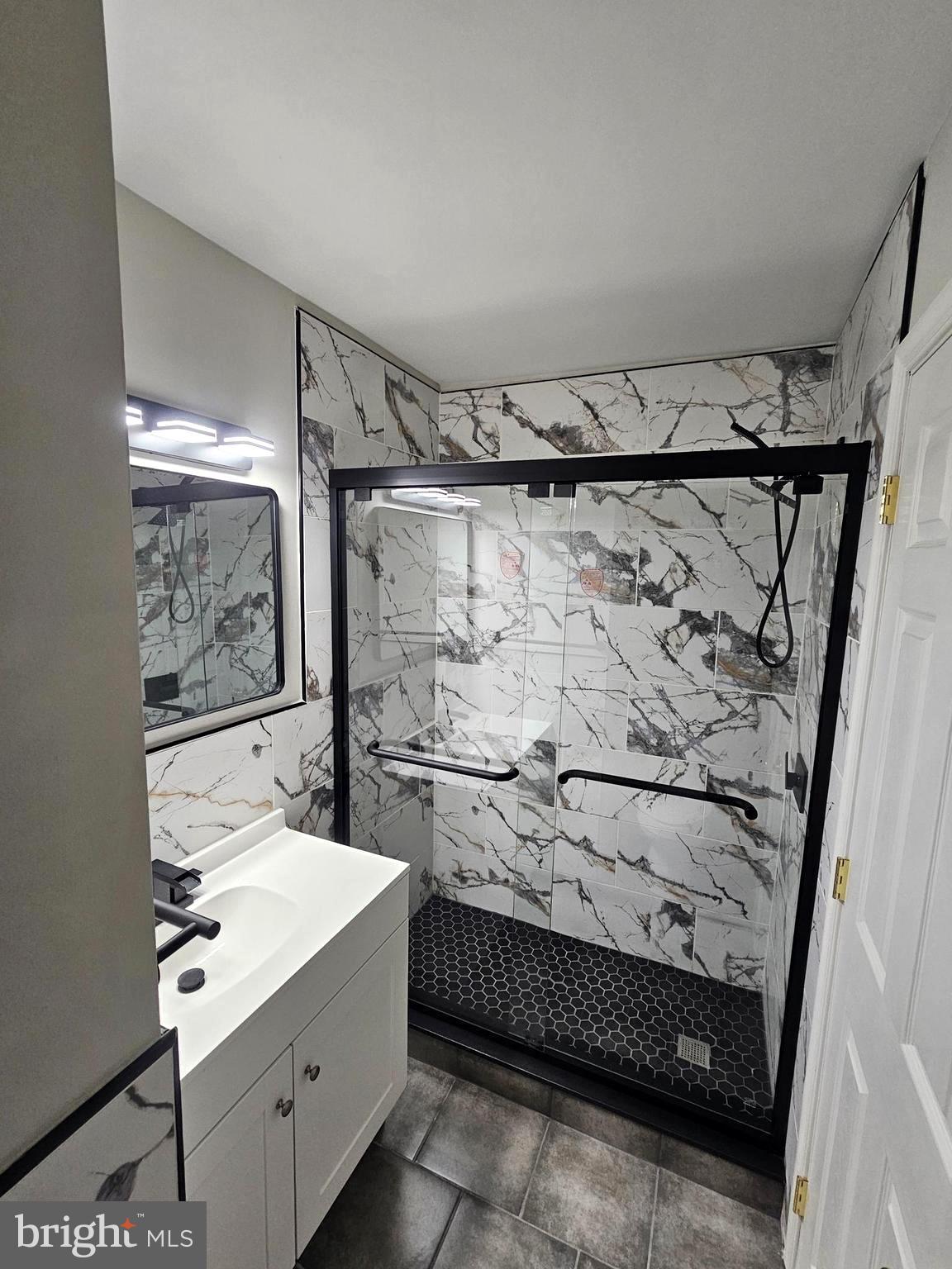 ROSLYN - Residential